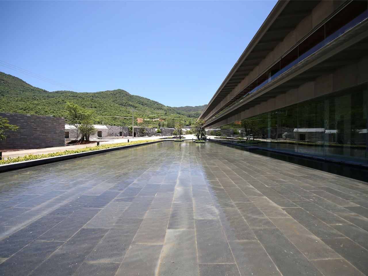 Public Area Waterscape