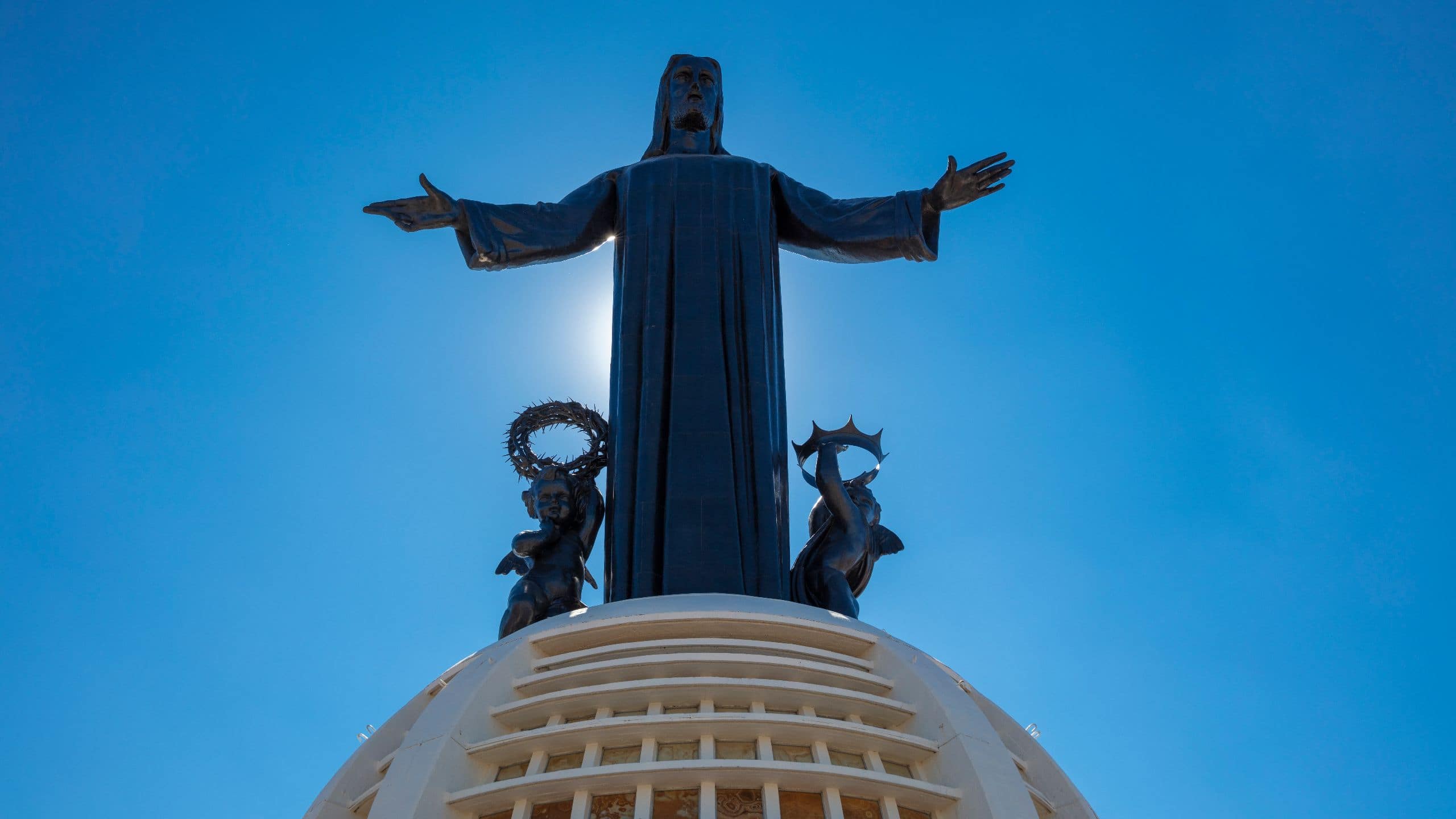 Hyatt Centric Campestre León Black Christ