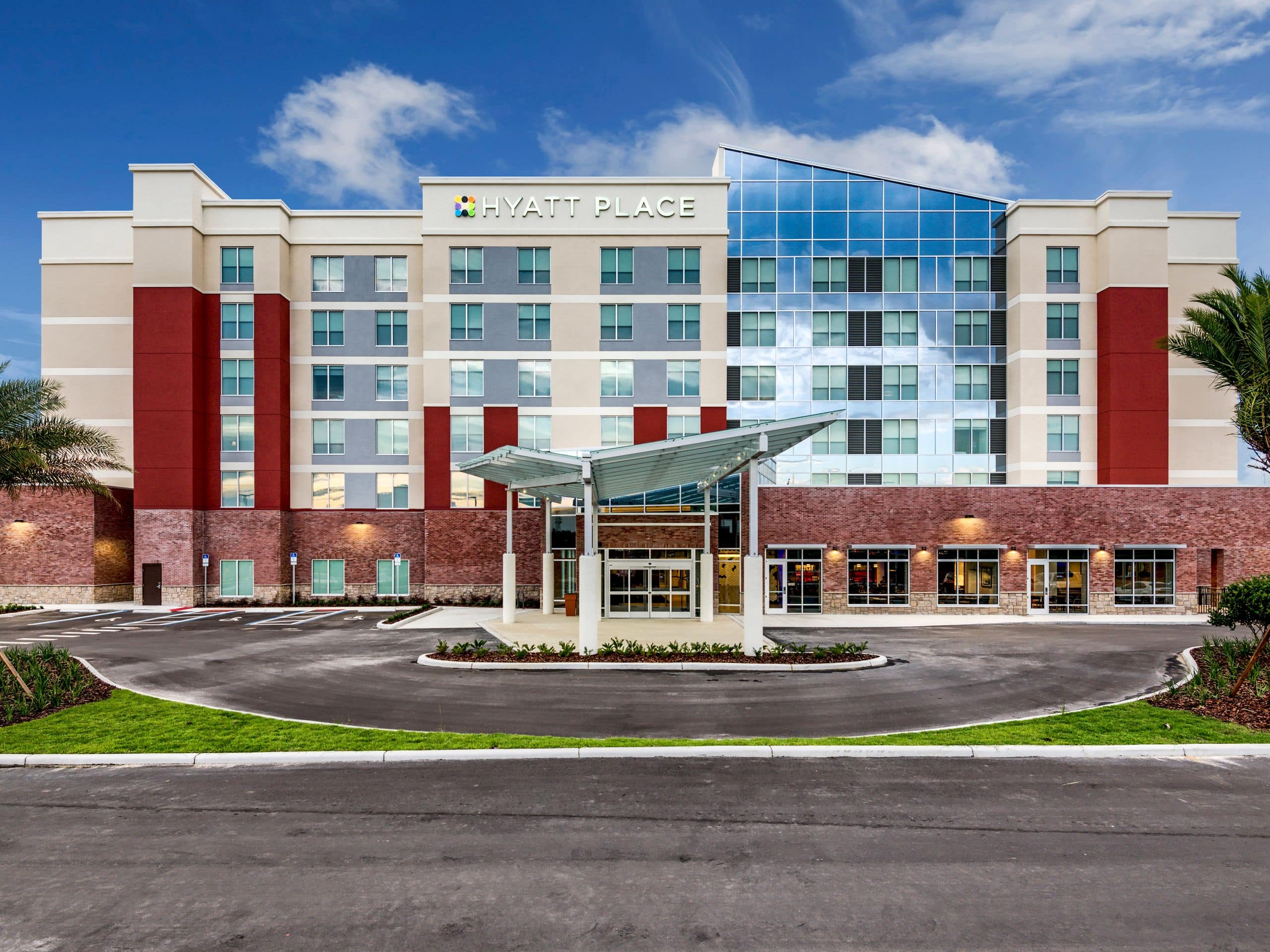 坦帕韦斯利查普尔凯悦嘉轩酒店