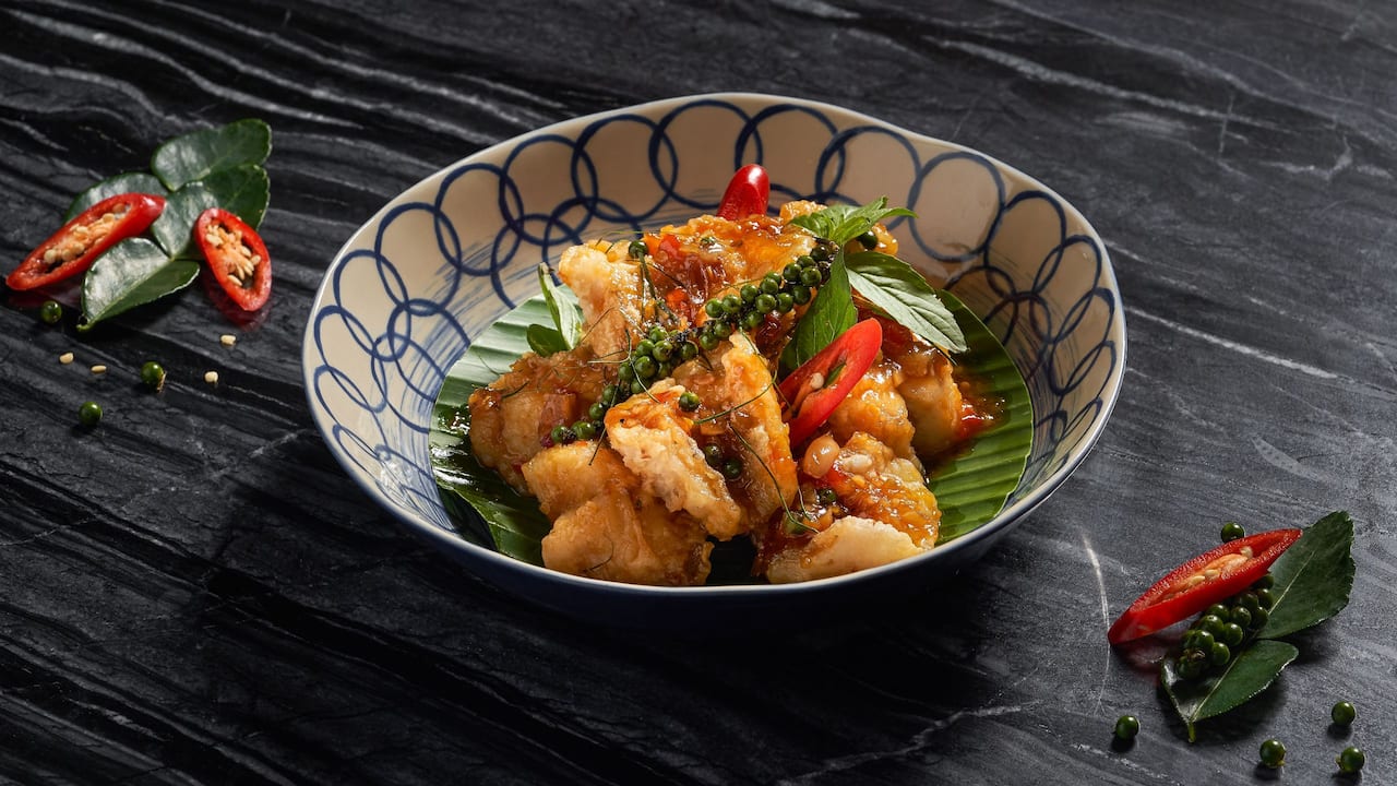 Market Cafe Pla Gao Saam Rod