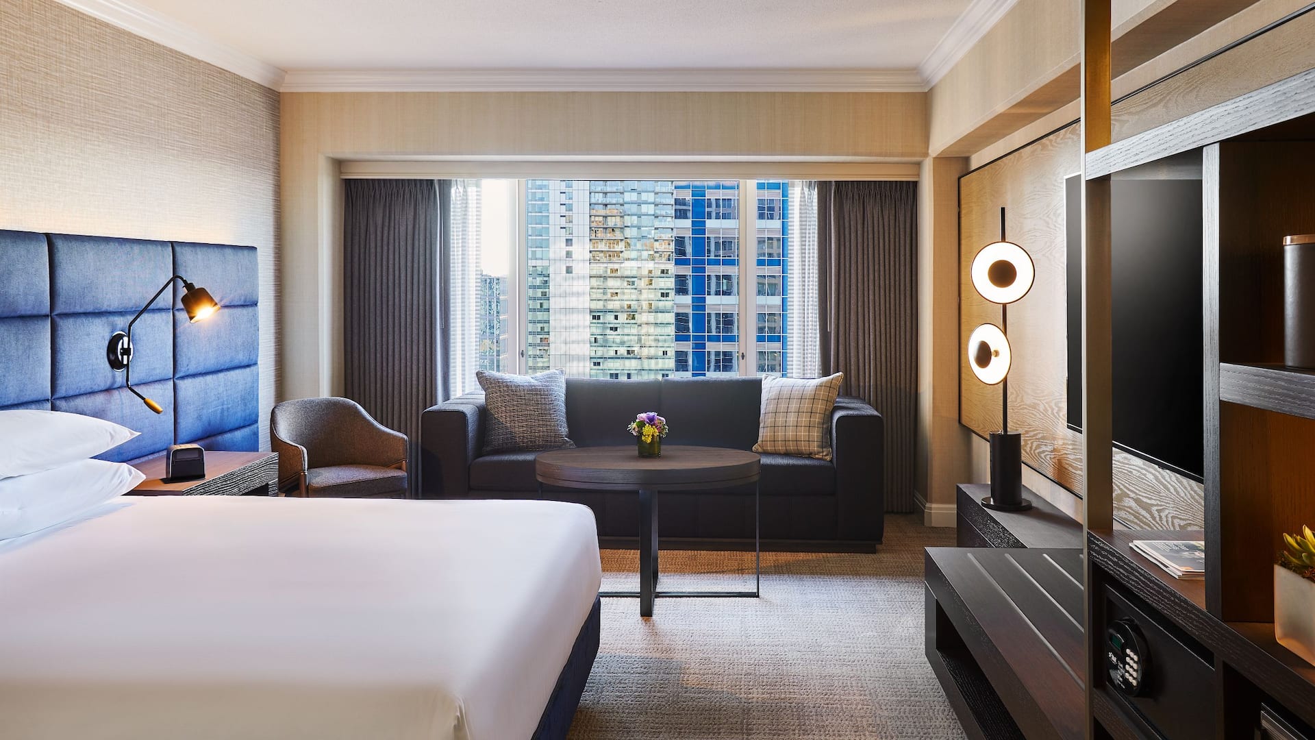 1/2 Hyatt Regency Bellevue on Seattle's Eastside King New