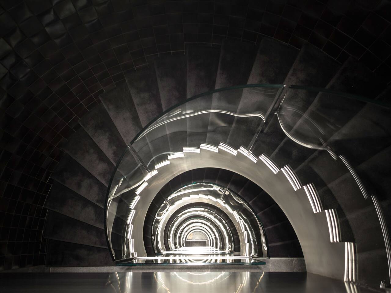 Hyatt Centrci Milano Centrale staicase