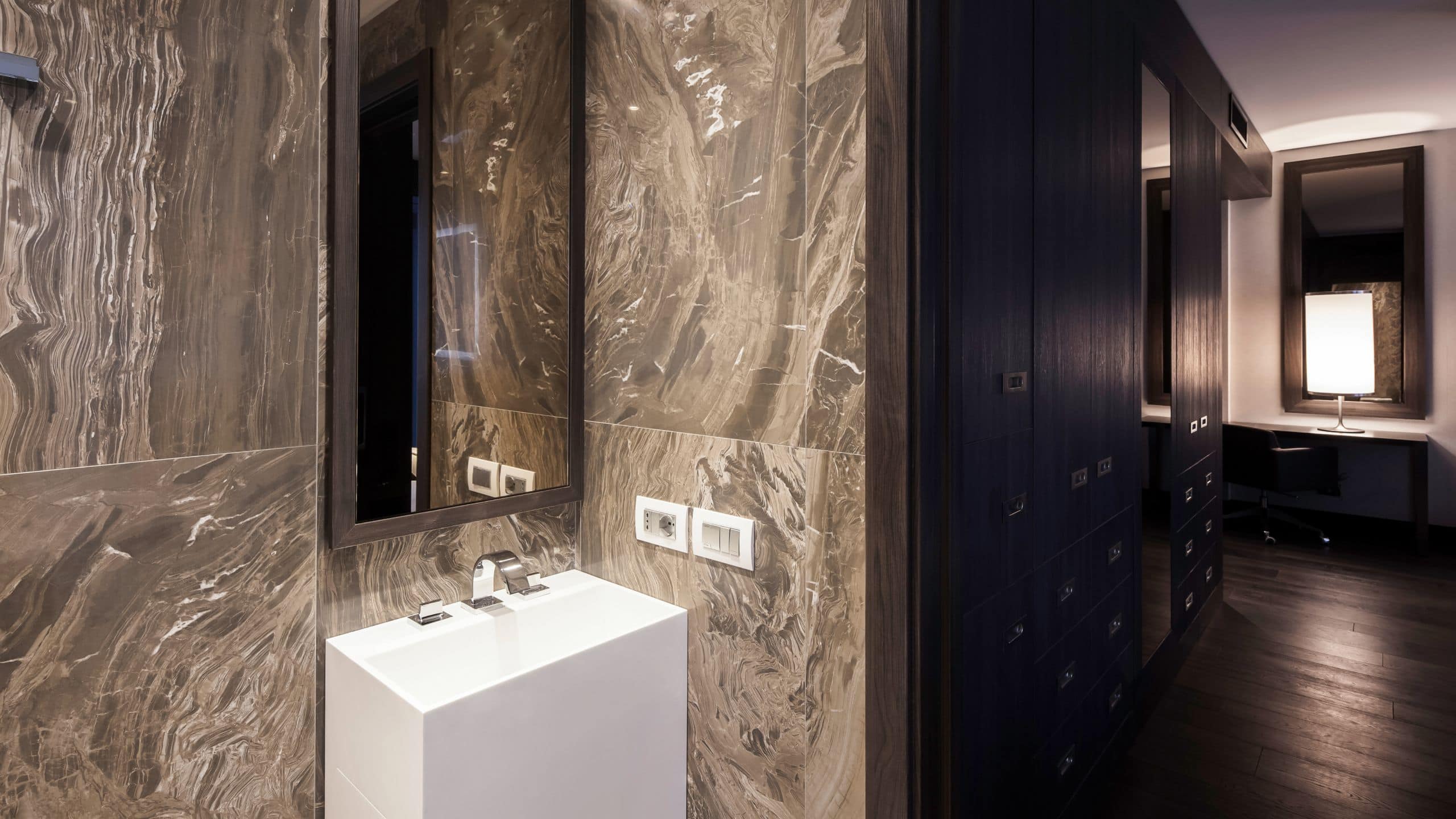 Hyatt Centric Milan Centrale Terrace Junior Suite Bathroom