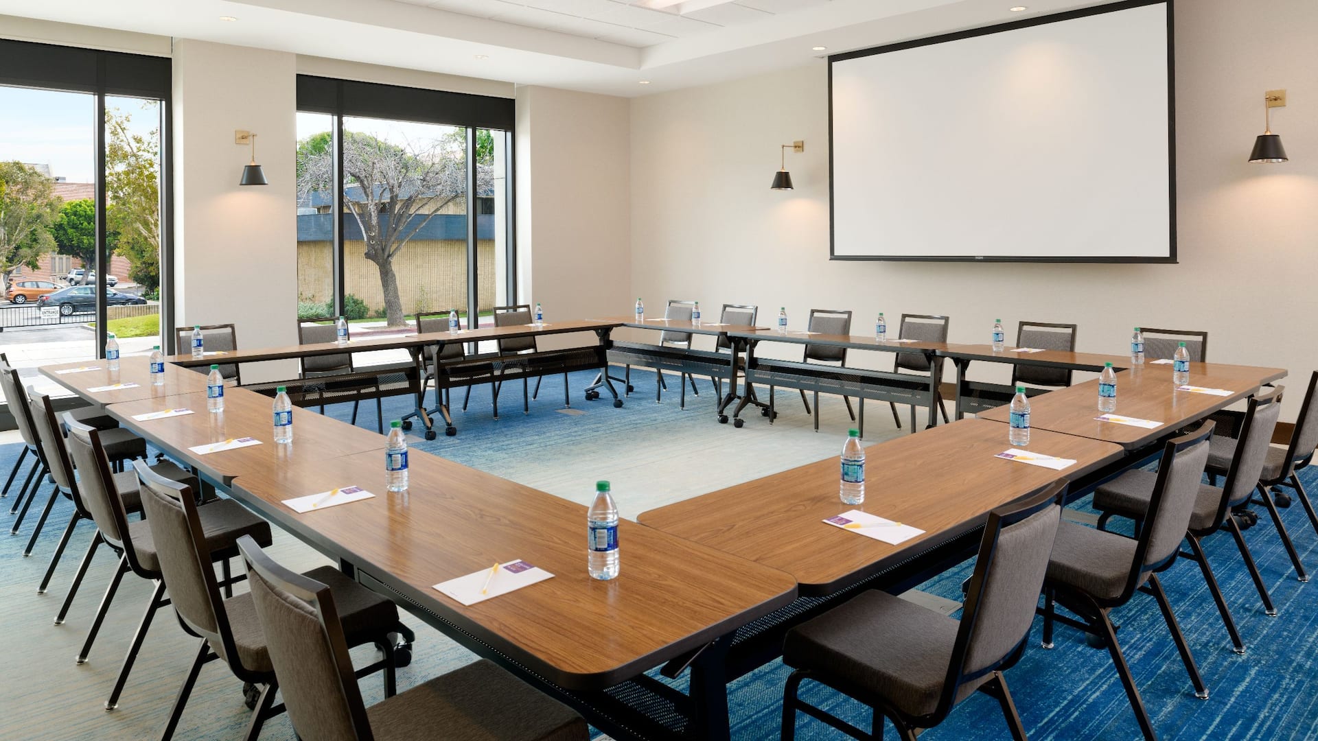 1 of 2 Hyatt Place Pasadena Meeting Square Shape