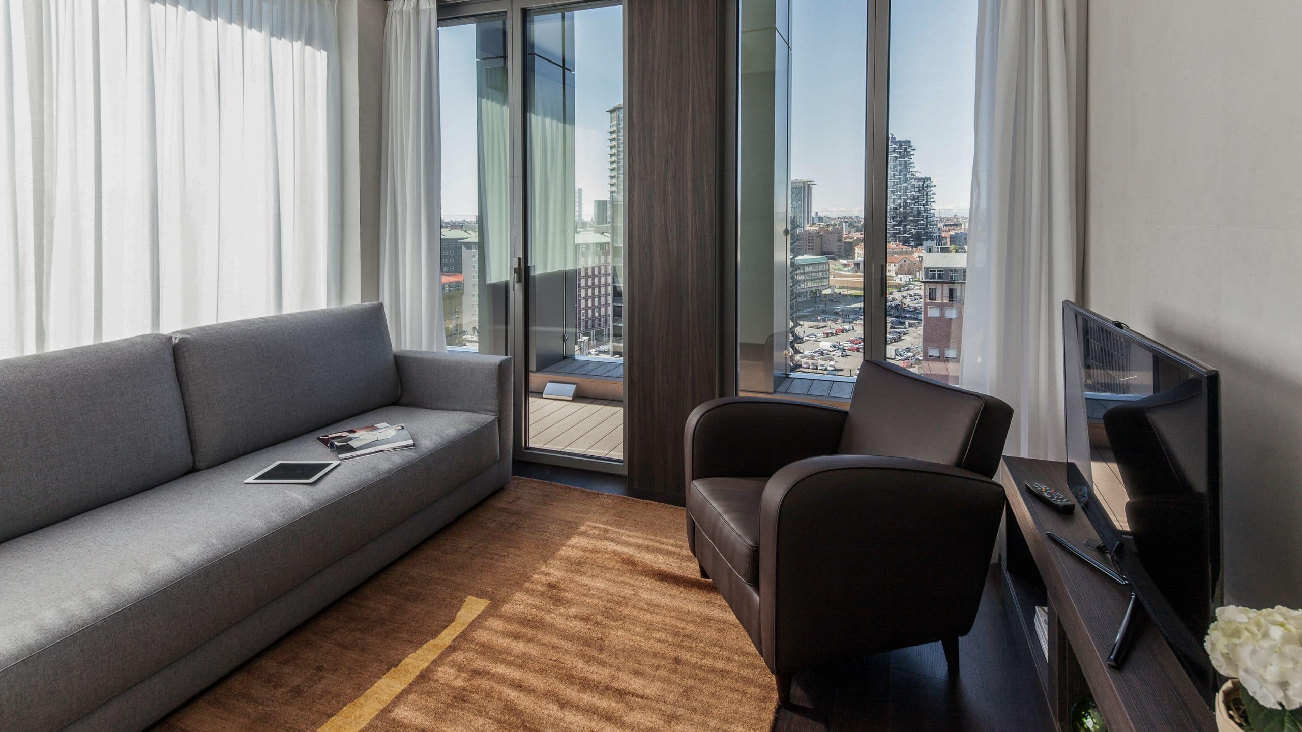 Hyatt Centric Milan Centrale Skyline Suite Living Room