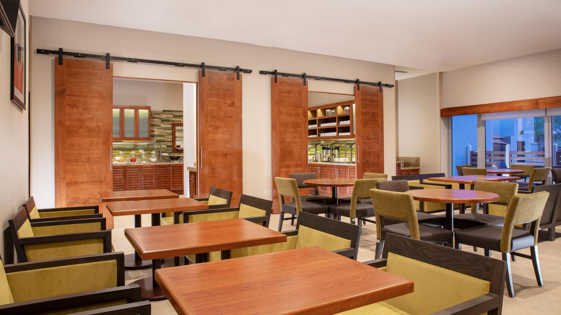 Hyatt Place Aguascalientes/Bonaterra Restaurant Dining Area