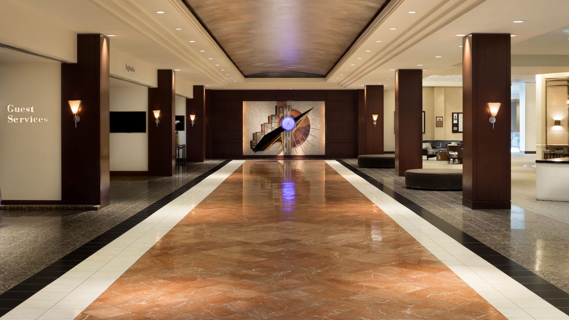 Hyatt Regency Dallas Lobby