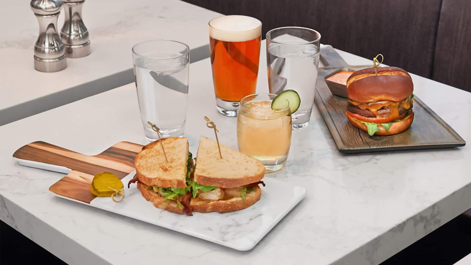 Hyatt Place HP_P363 Sandwich and Burger