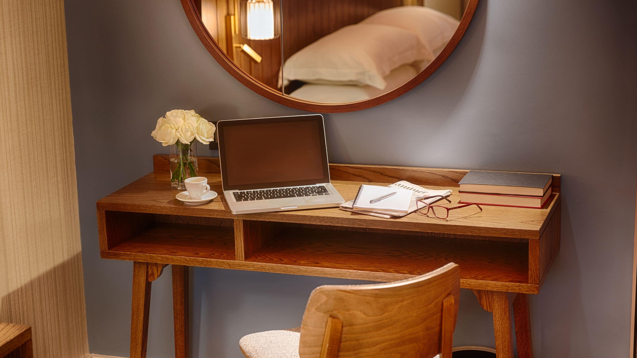 Hyatt Centric The Liberties Dublin King Desk