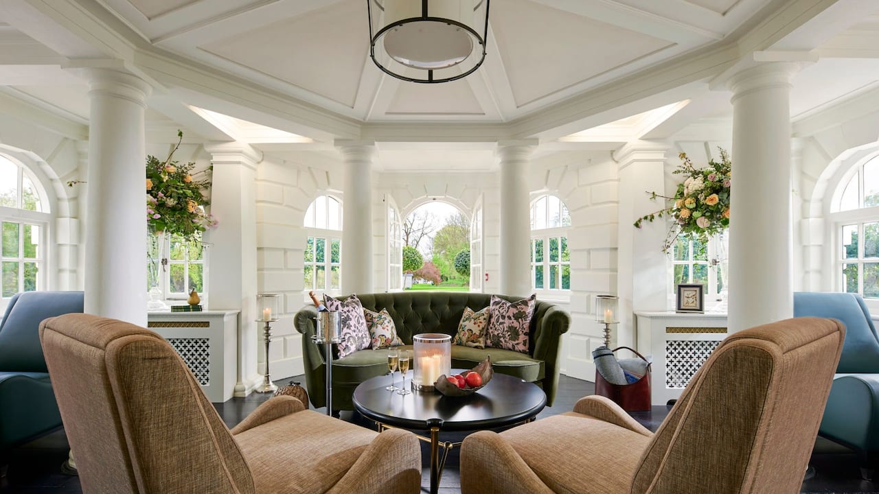 Temple Guest Lounge