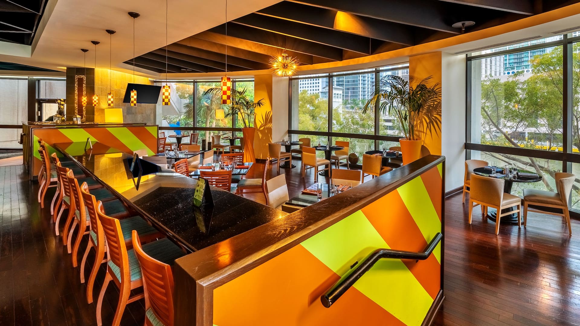 Hyatt Regency Miami Pure Verde Bar
