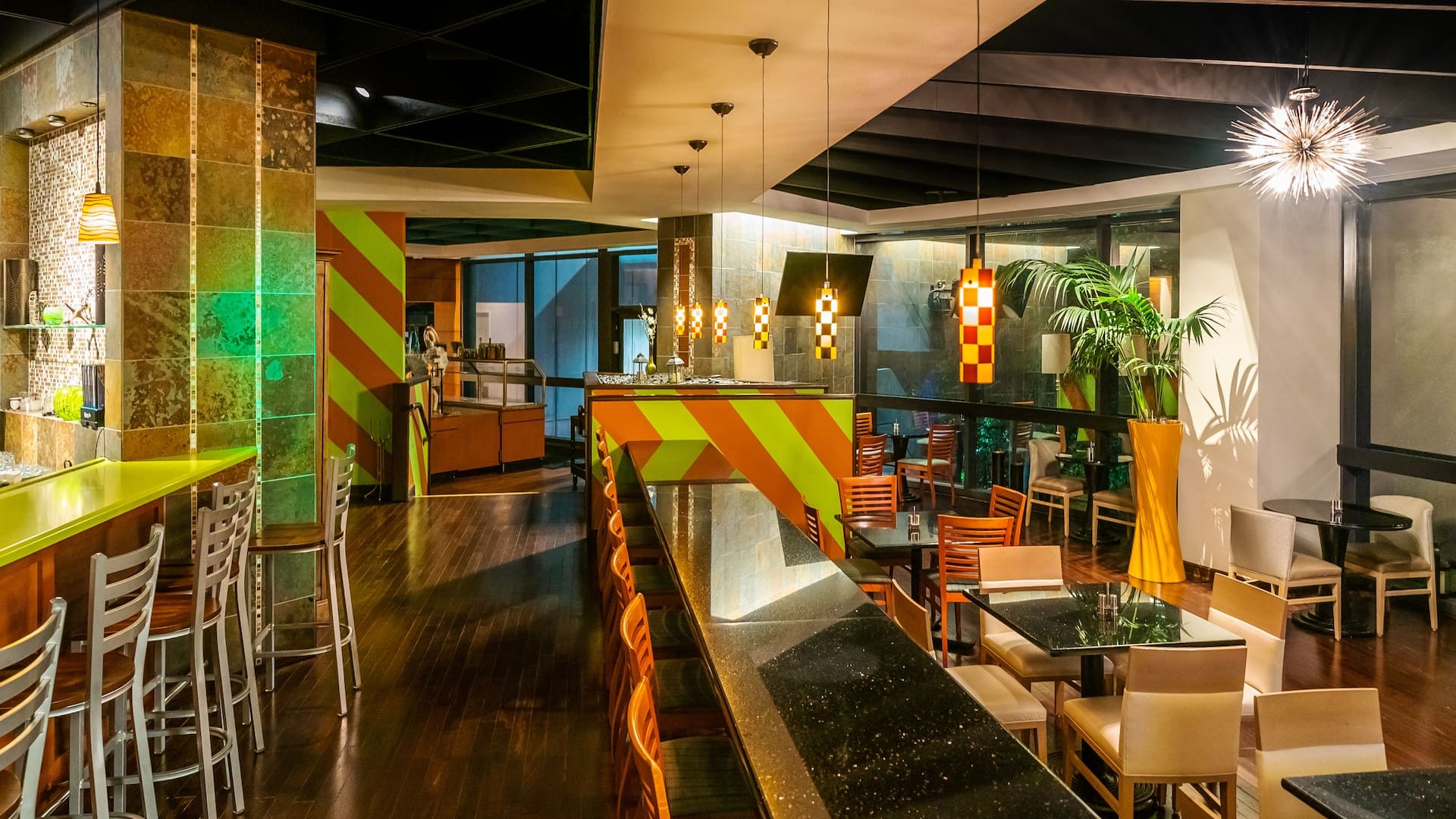 Hyatt Regency Miami Pure Verde Bar