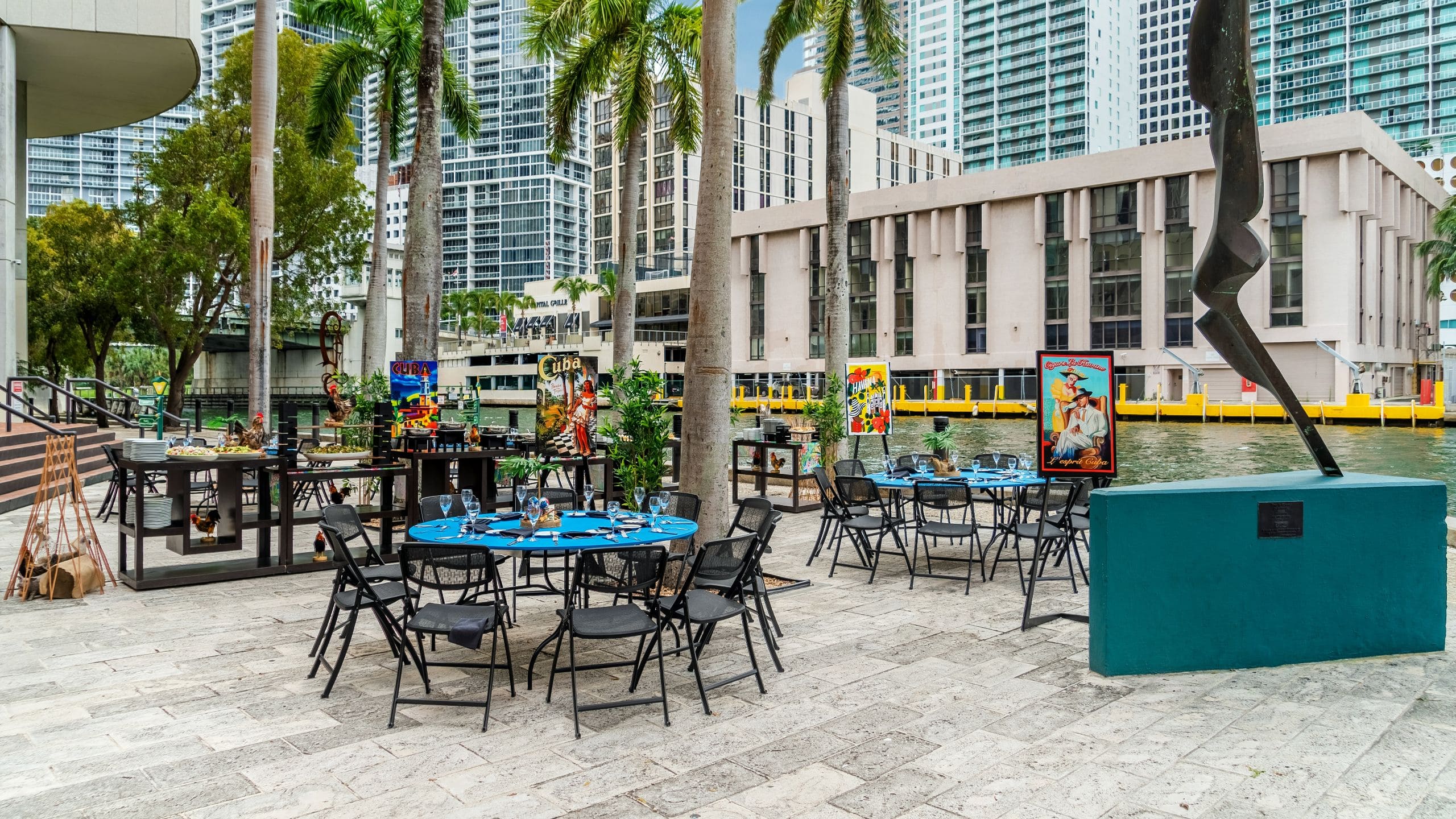 Hyatt Regency Miami Riverwalk Outdoor Terrace