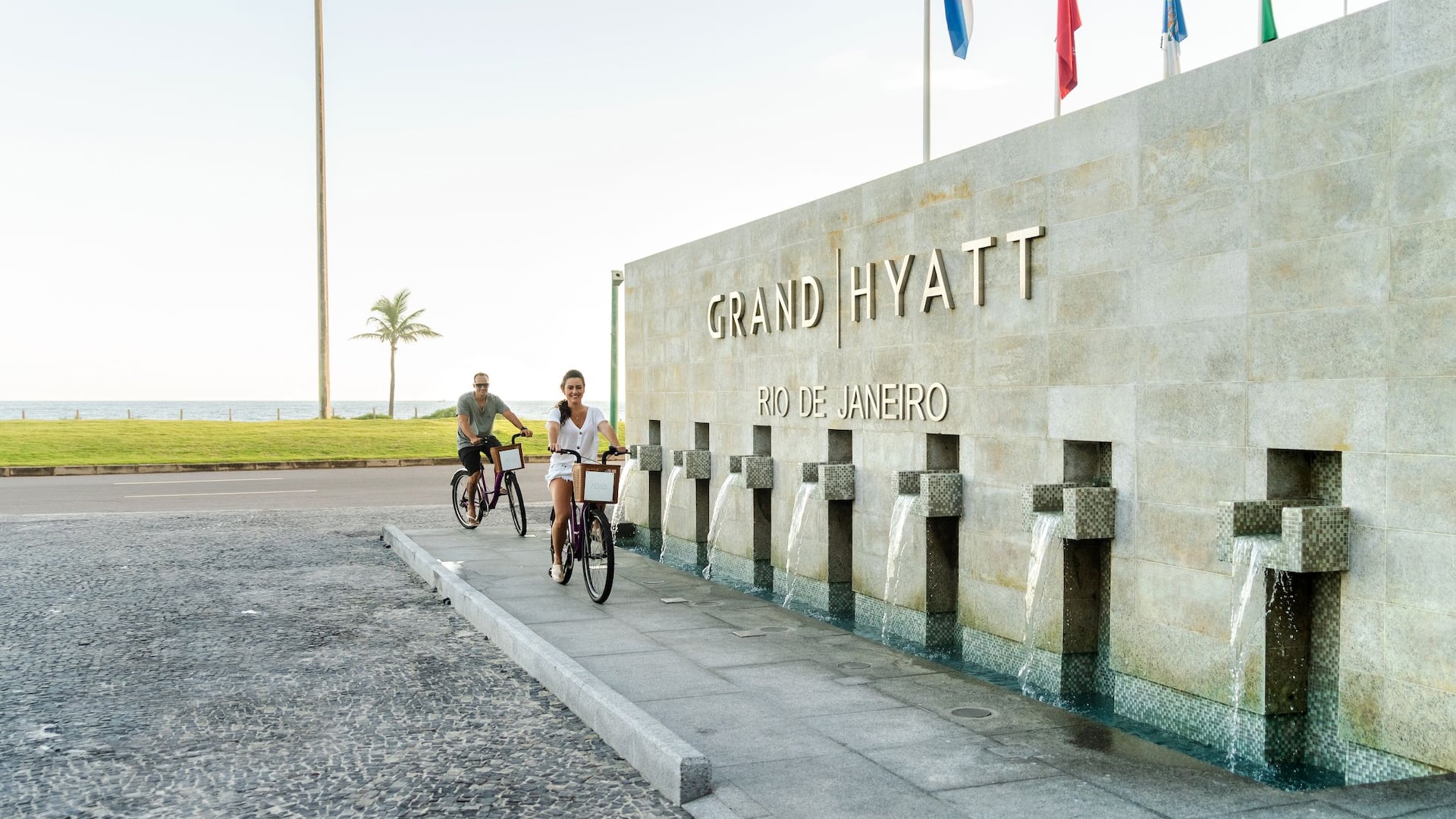 Grand Hyatt Rio de Janeiro Couple on Bikes Entrance