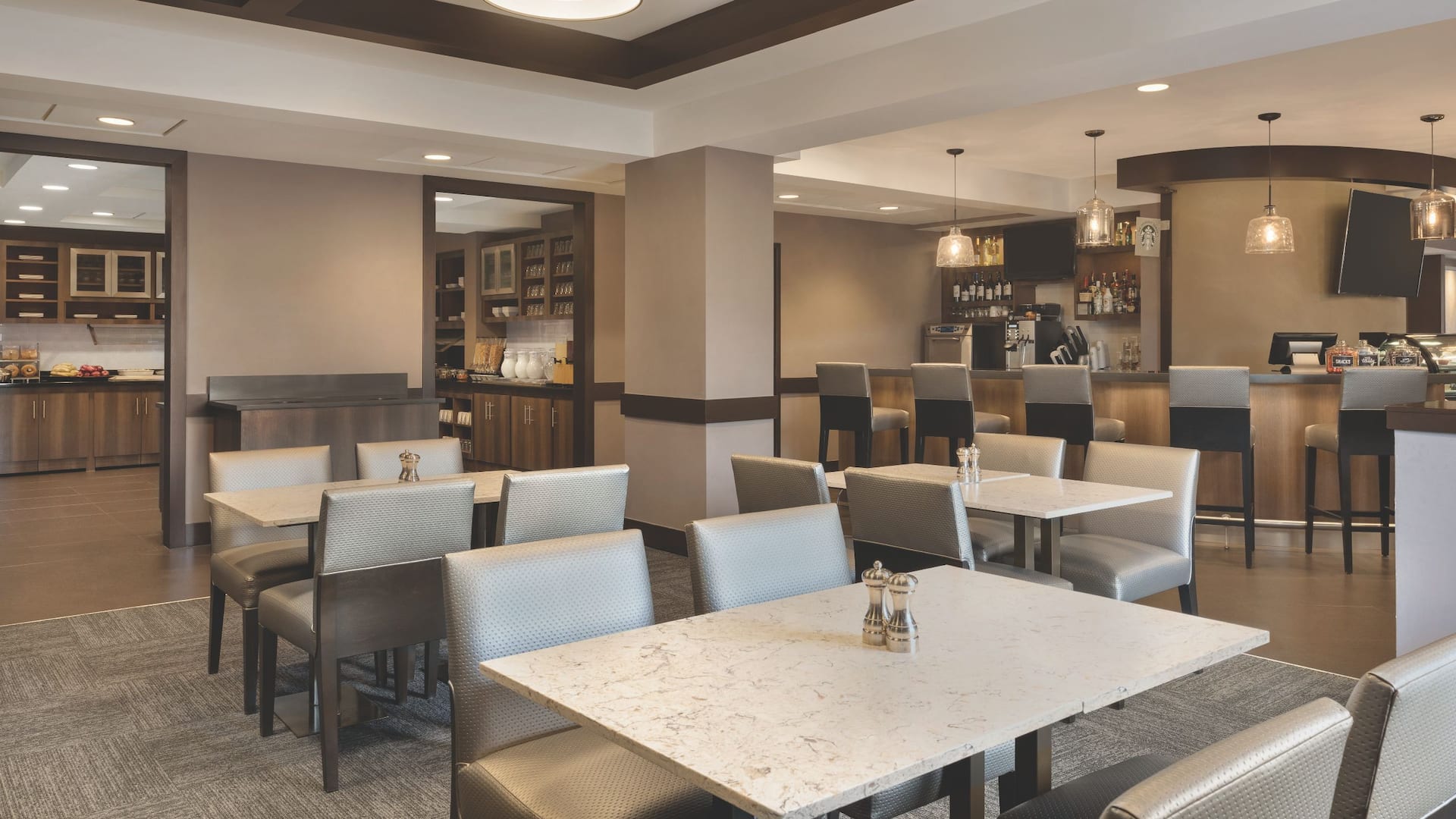 Hyatt Place Philadelphia/King of Prussia Breakfast Area