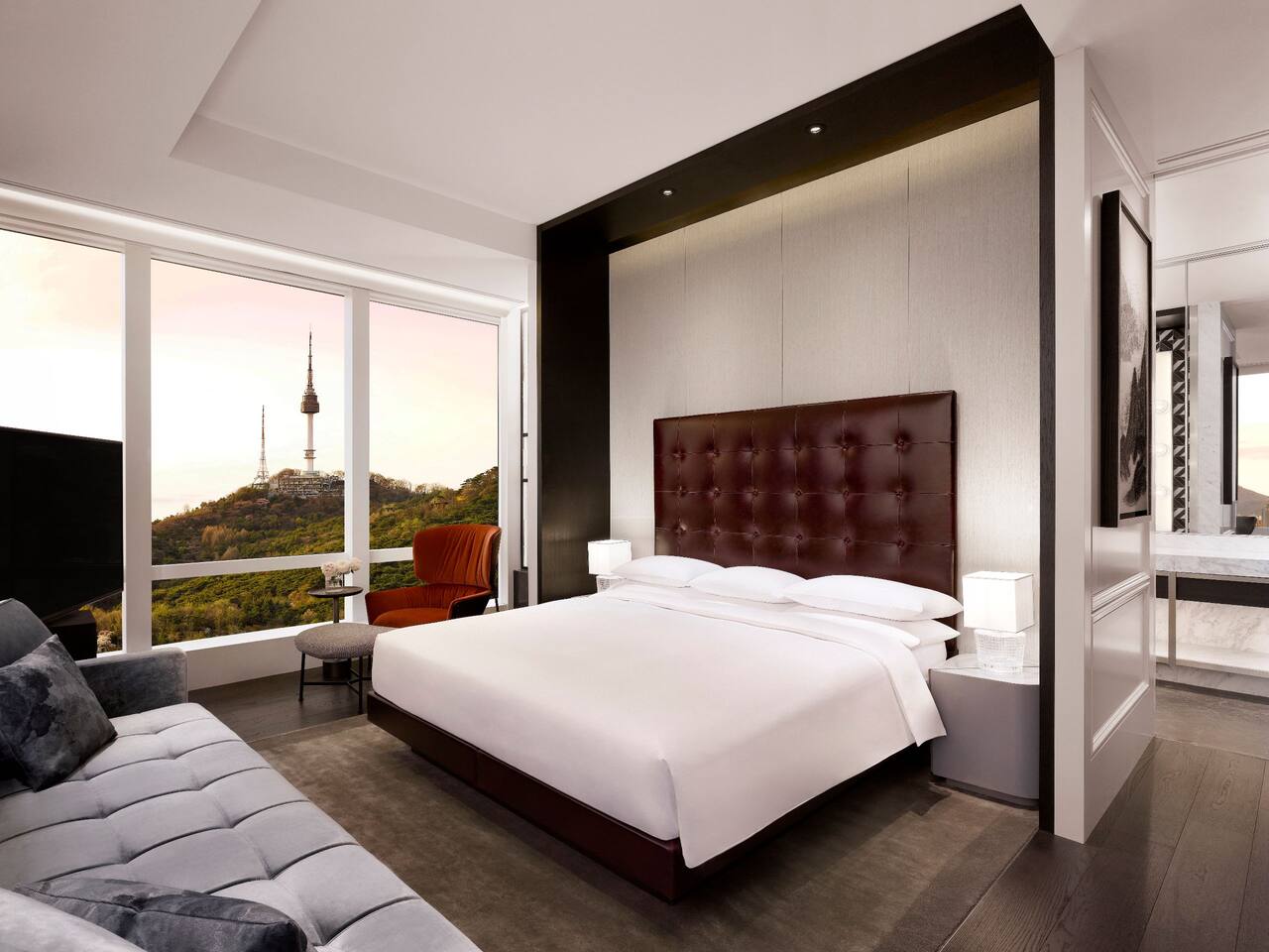 Ambassador Suite Bedroom