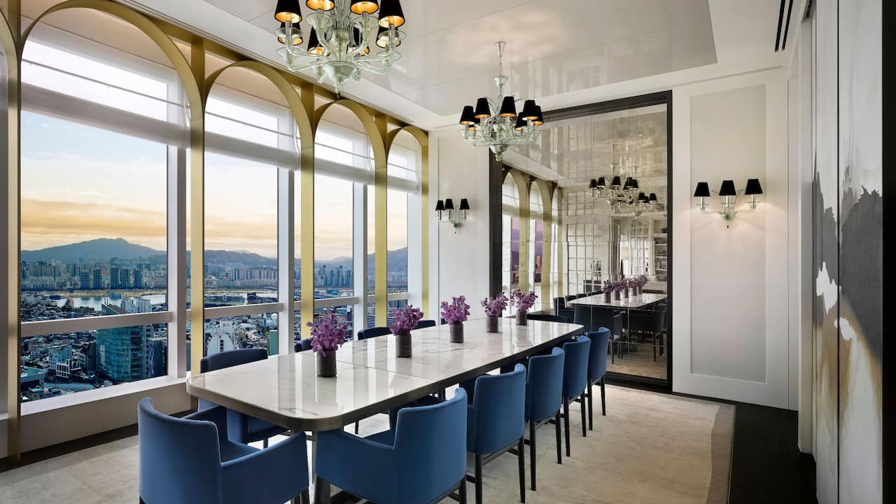 Presidential Suite Dining Room