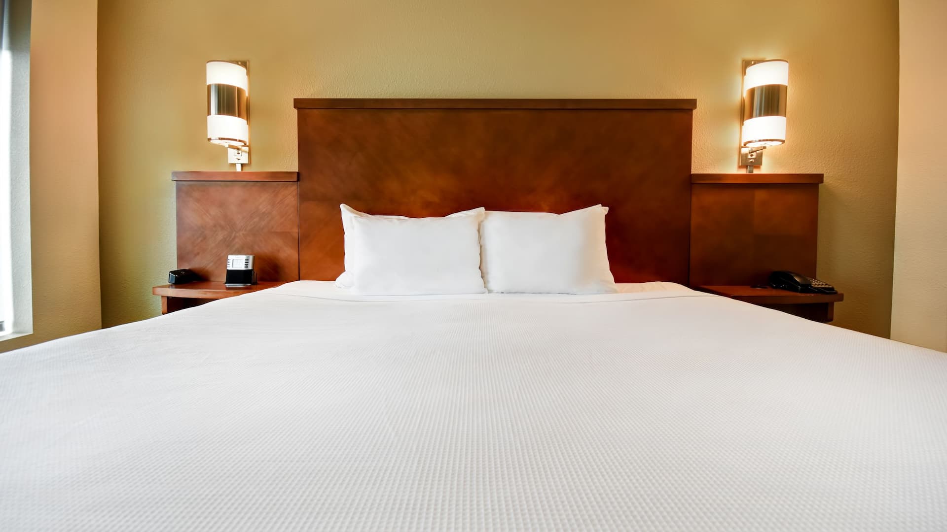 Hyatt Place Phoenix/Gilbert King Guestroom