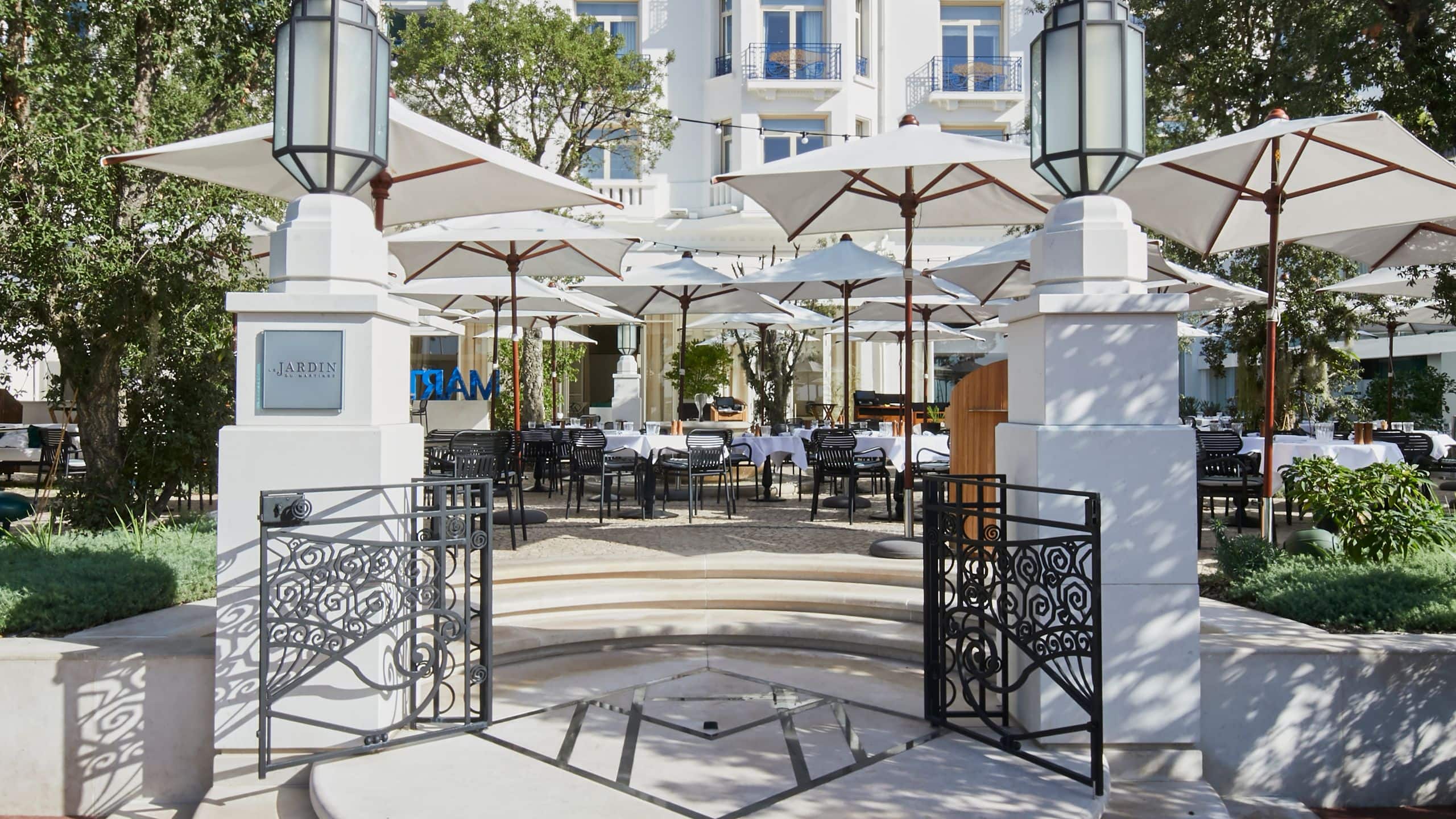 Hôtel Martinez Hotel Front
