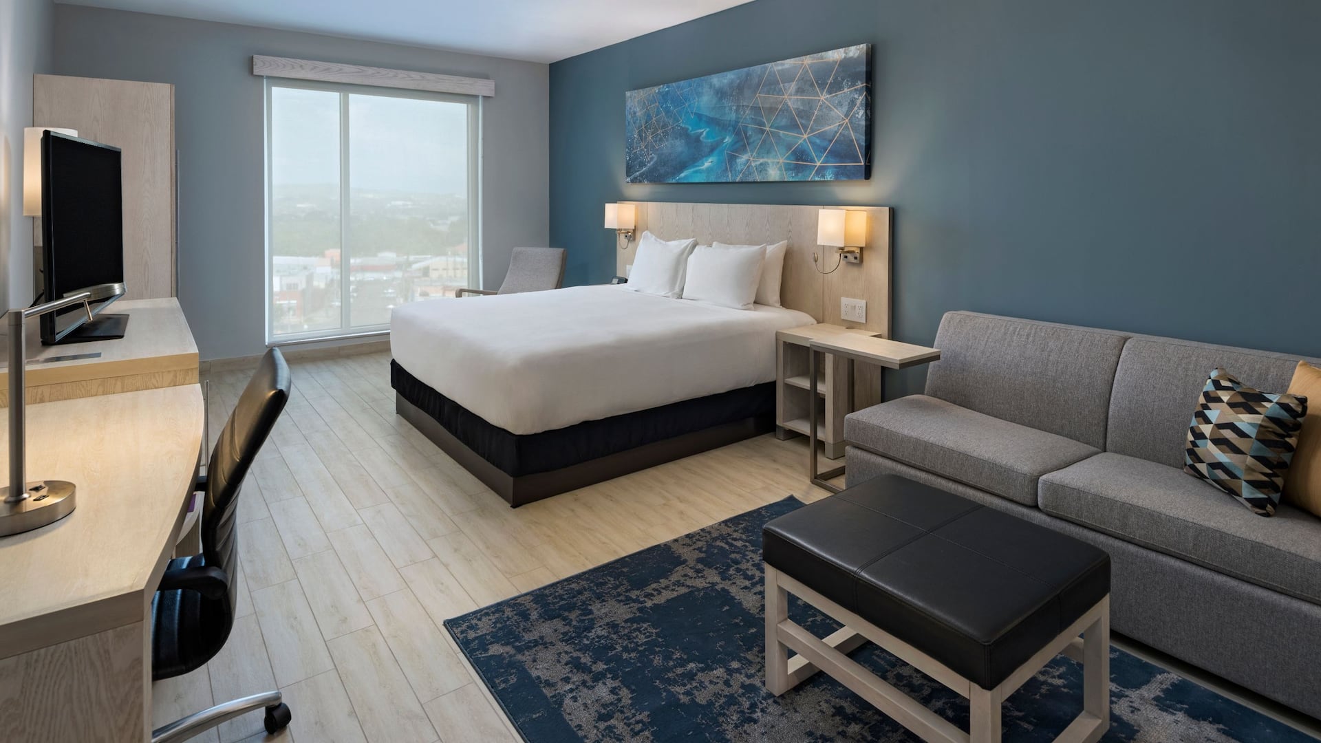 Hyatt Place San Pedro Sula King Guestroom