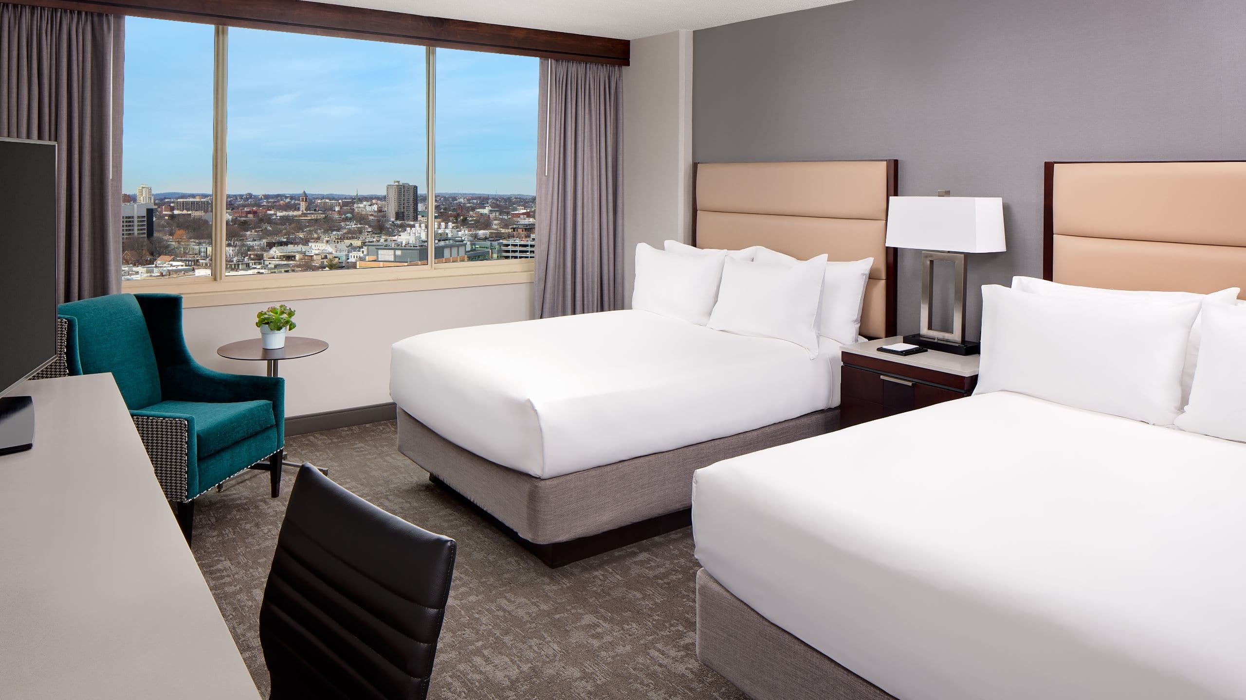Hyatt Regency Boston / Cambridge Double Guestroom Cambridge View