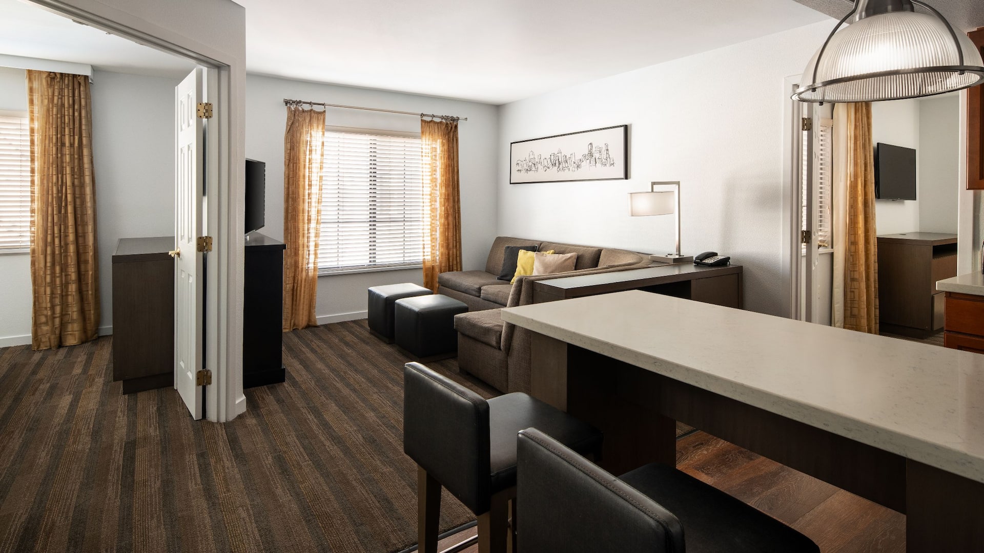 4 de 7 Hyatt House Denver Tech Center Living Area