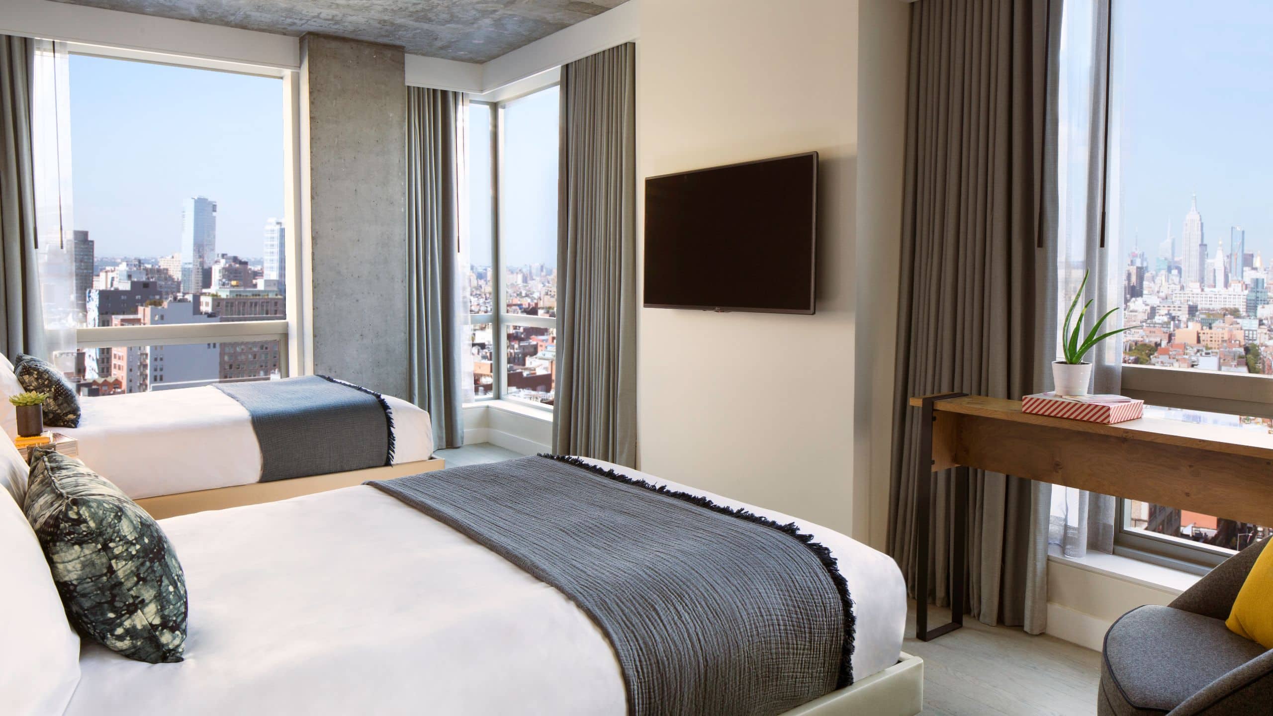 1/3 Hotel 50 Bowery City View Double Room