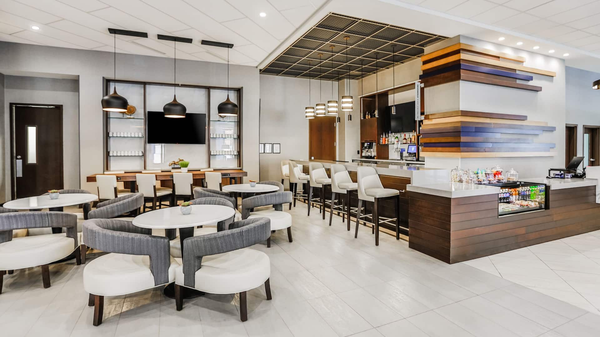 1 of 1 Hyatt Place Greenville Downtown Bar