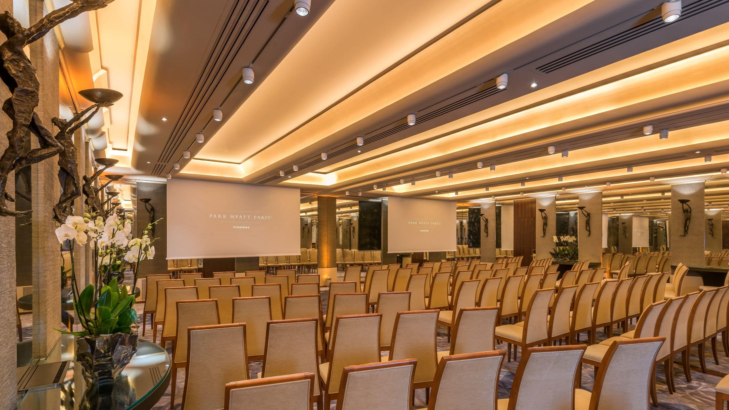 5 of 5 Park Hyatt Paris-Vendôme Amethyst Theater Set Up Screen