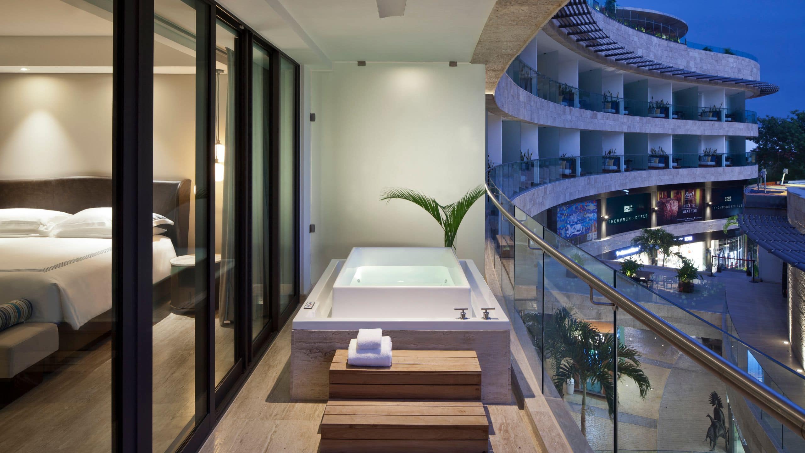 Thompson Playa del Carmen Main House Calle Corazon Suite