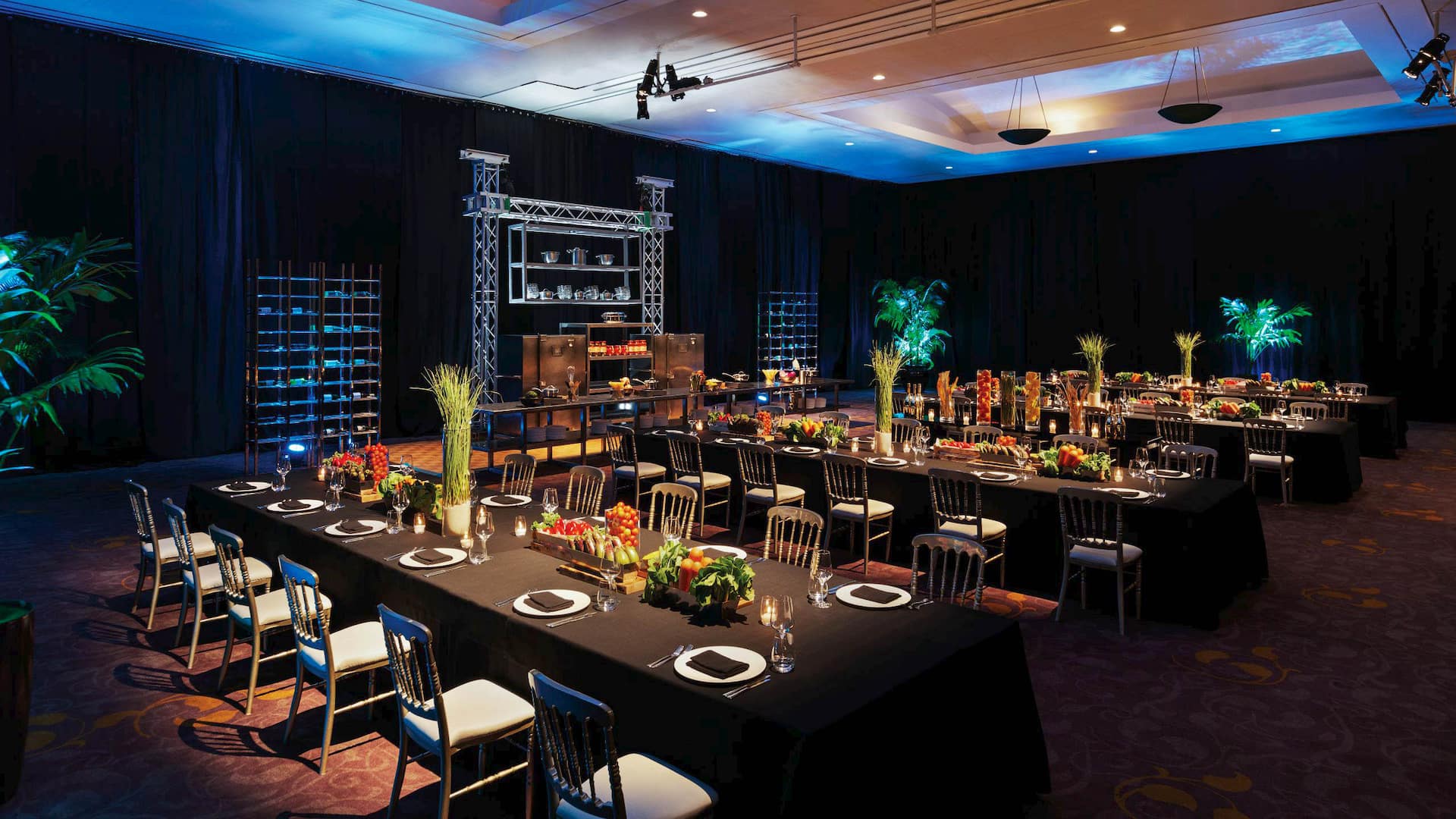 2/3 Hyatt Regency Guam Event Themed Break Set Up