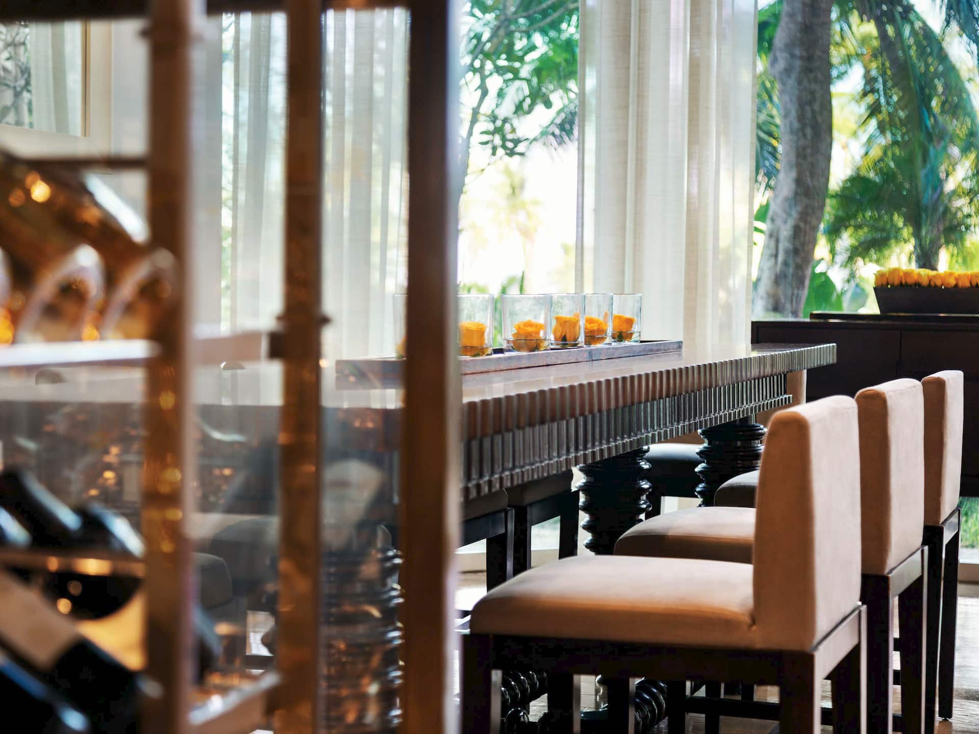 Hyatt Regency Guam Lounge