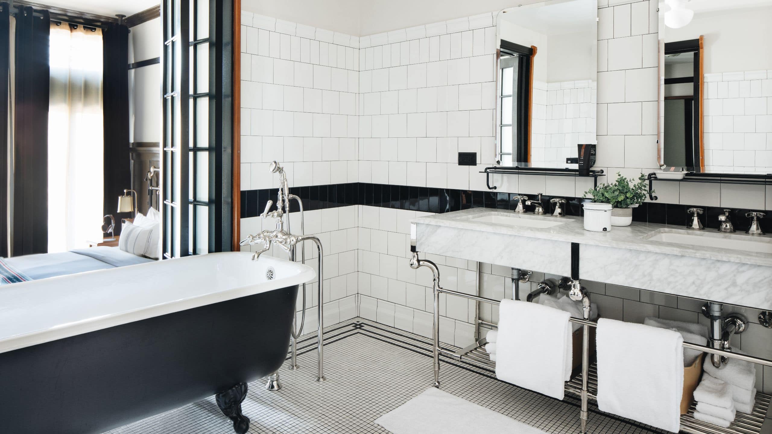 2 de 9 Chicago Athletic Association King Bed Founders Room 330 Bathroom