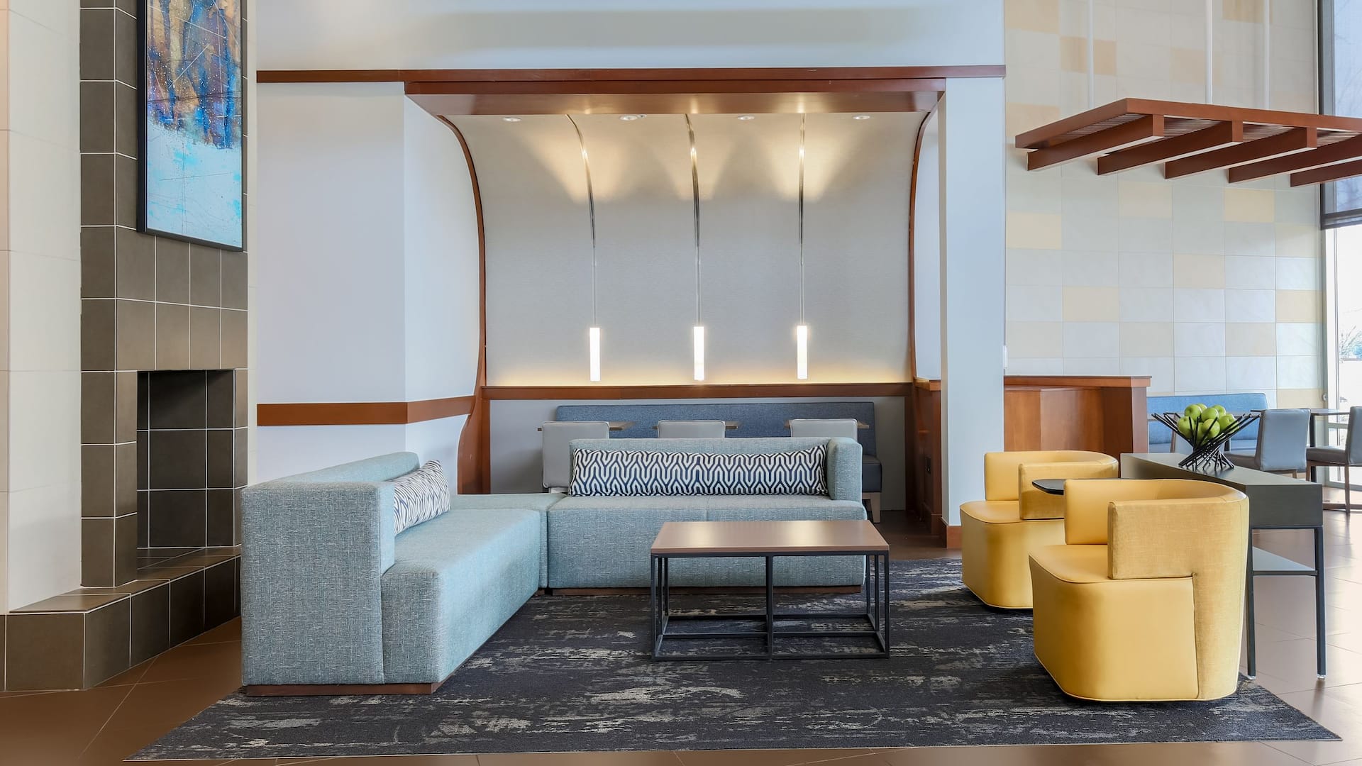 Hyatt Place UC Davis Lobby