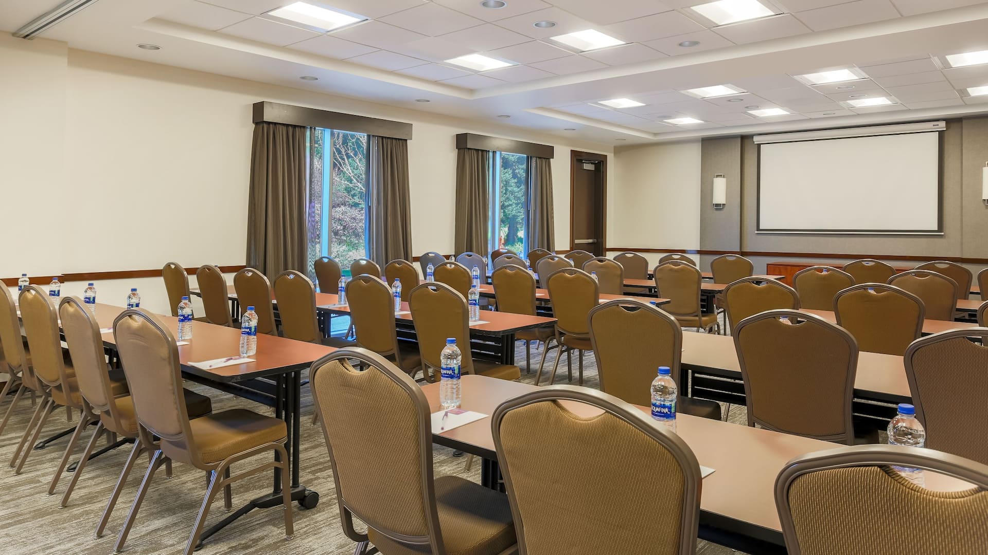 Hyatt Place UC Davis Meeting Room Classroom Setup