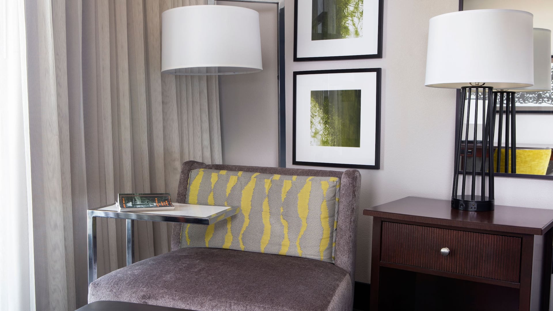 Hyatt Regency Savannah Guestroom Chair