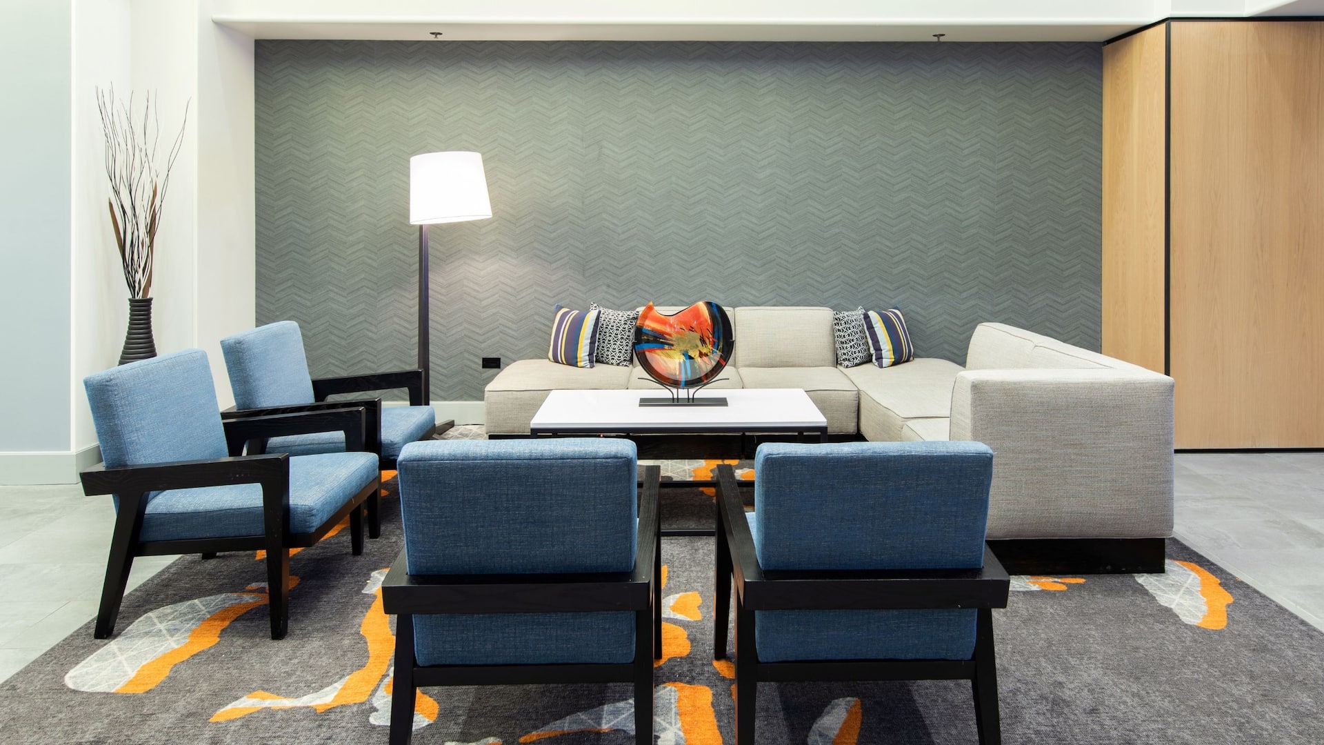 Hyatt House Chicago/Schaumburg Lobby Seating