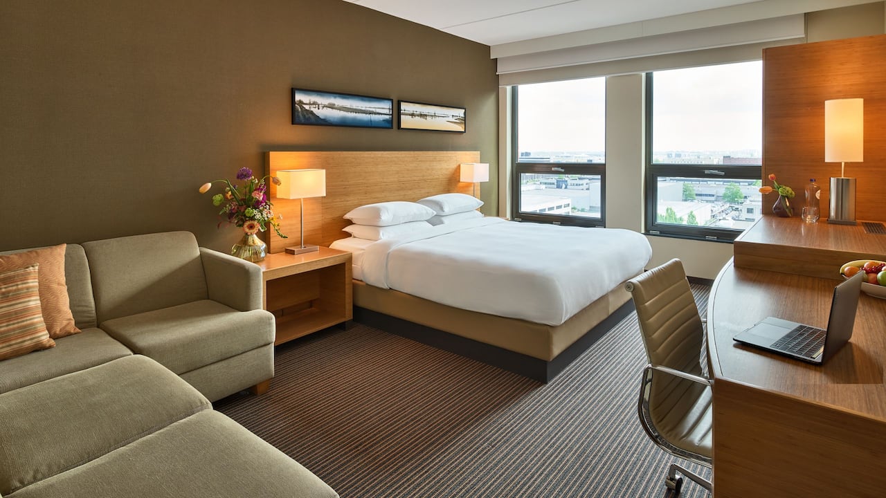 Hyatt Place Amsterdam Airport Park Sleep Fly www.hyatt.com