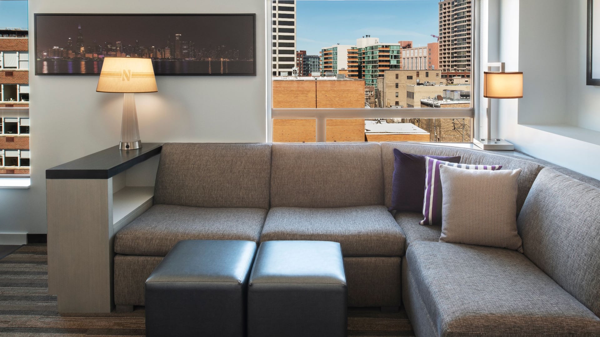 Hyatt House Chicago/Evanston Northwestern Guestroom Living Area