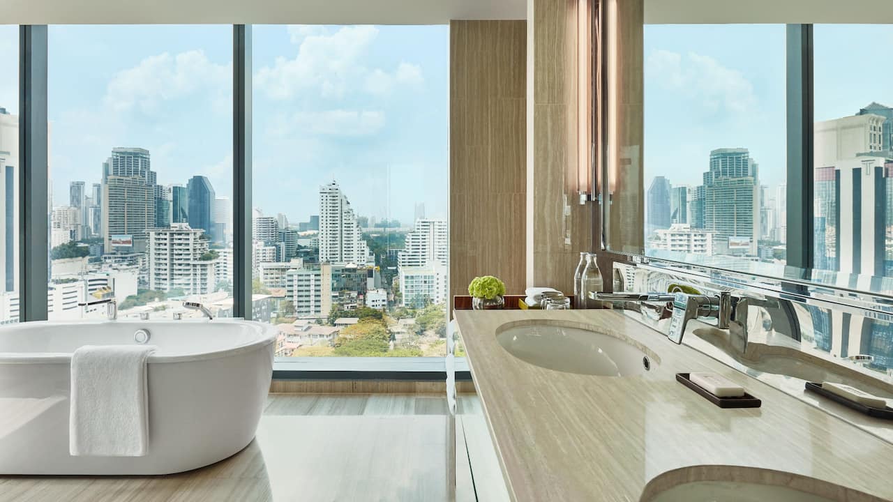 Regency Suite Bathroom