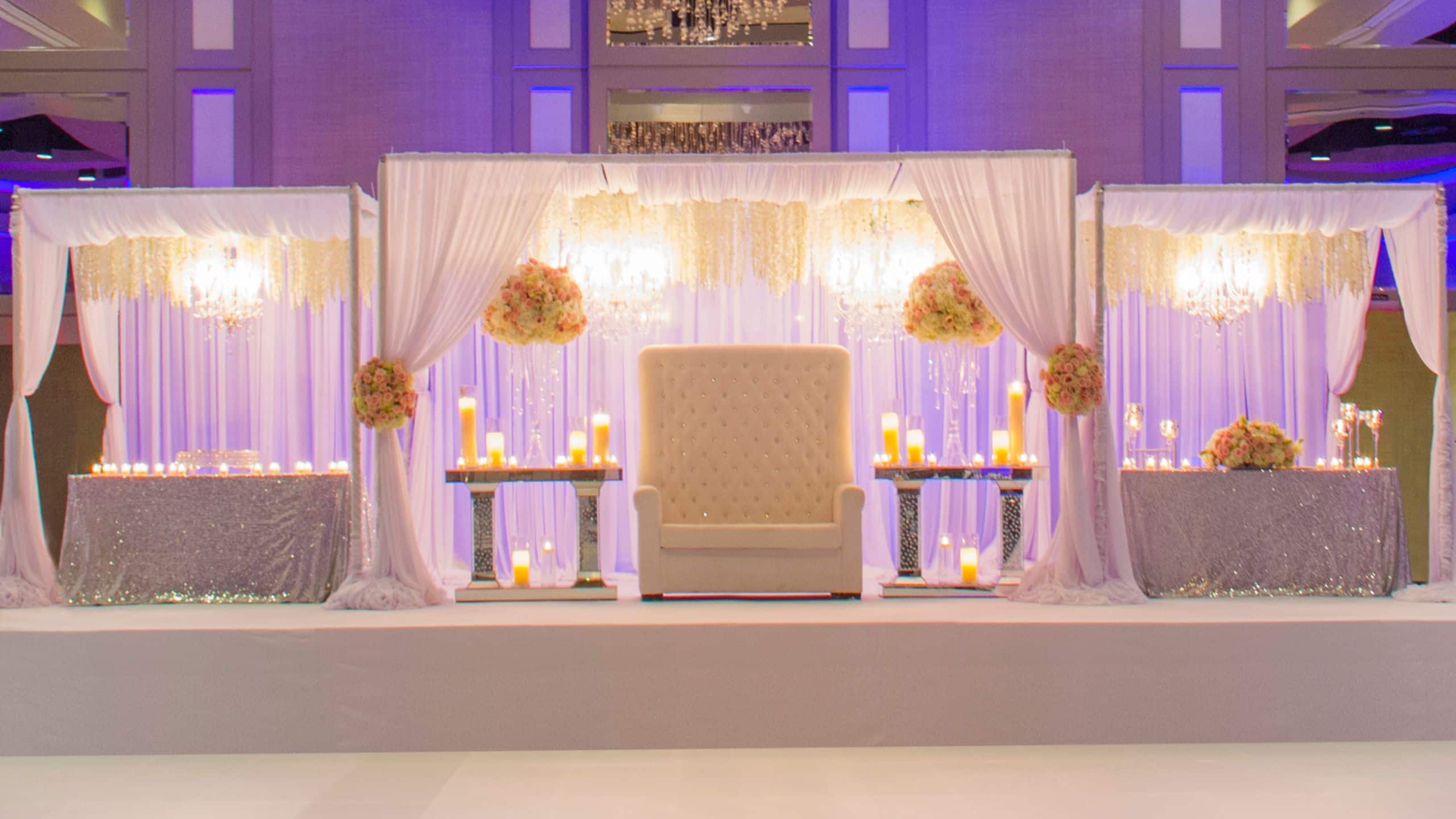 Hyatt Regency New Orleans Wedding Altar