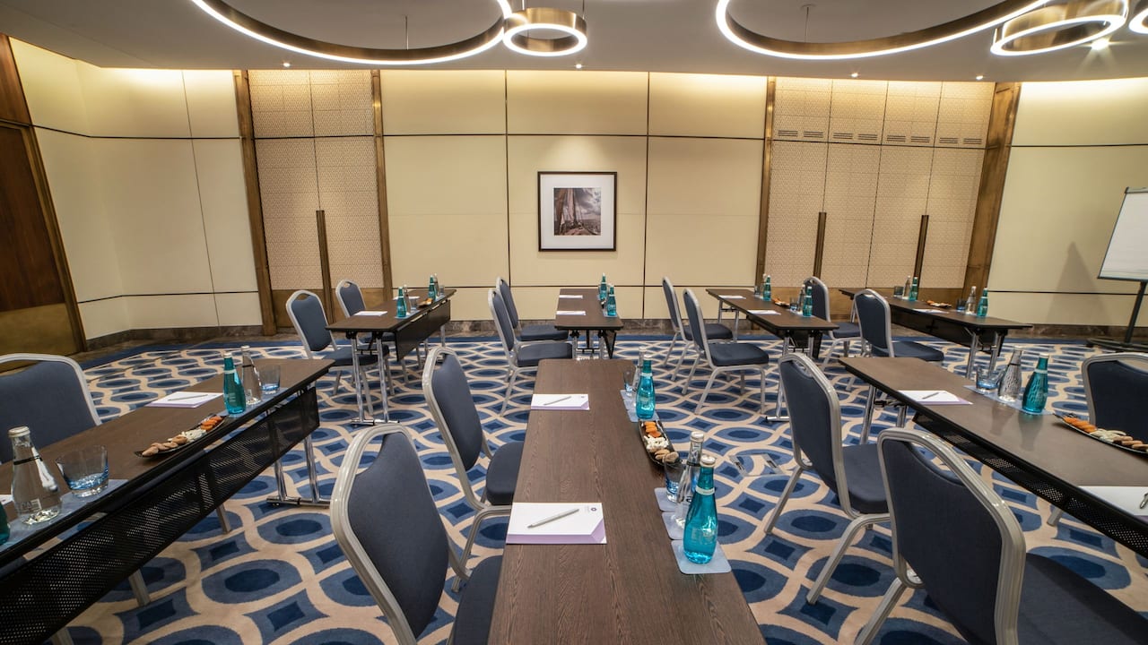 Hyatt regency istanbul Meeting Room Classroom Setup 