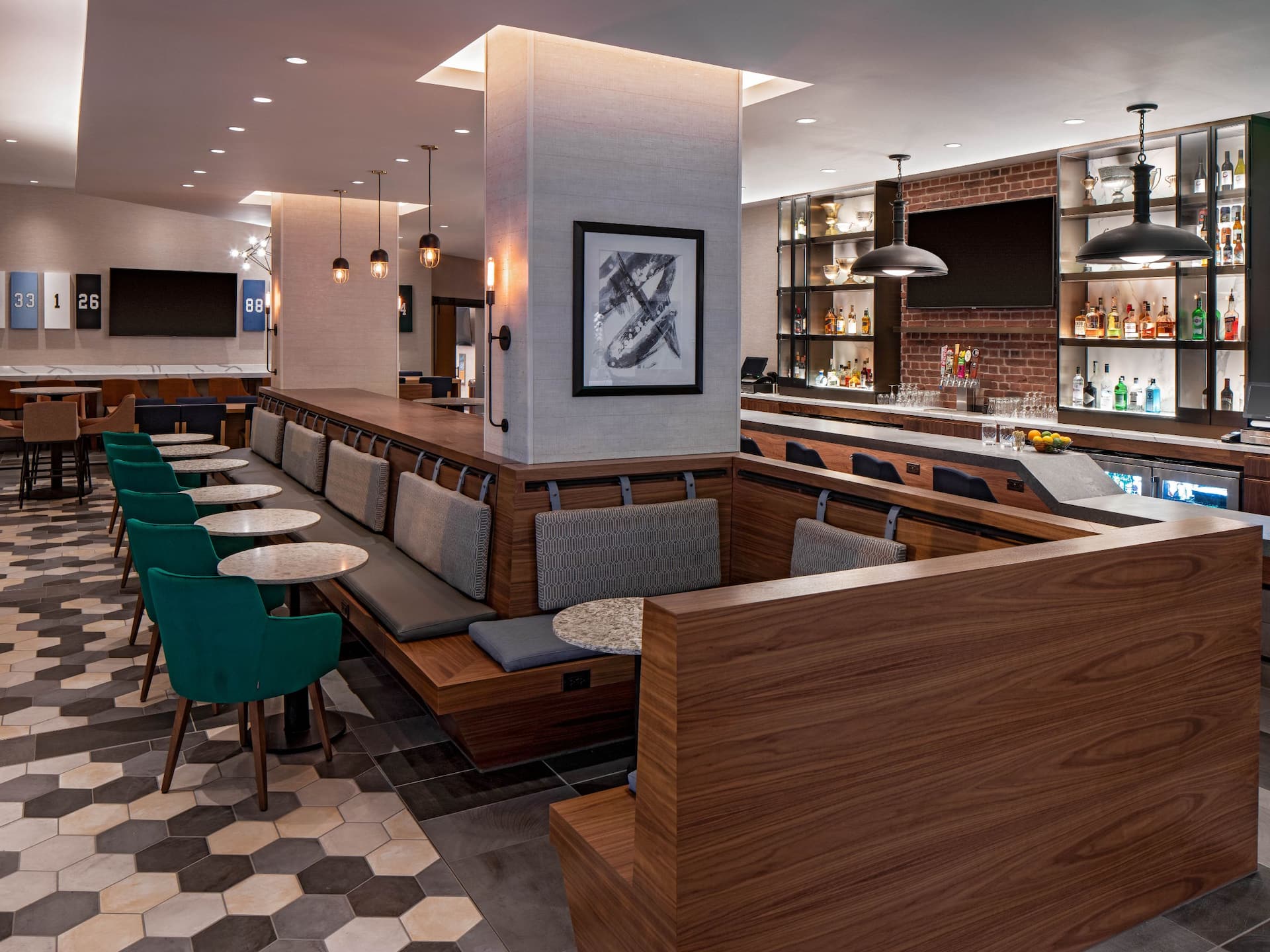 Pivot Bar & Balcony at Hyatt Place Indianapolis Downtown