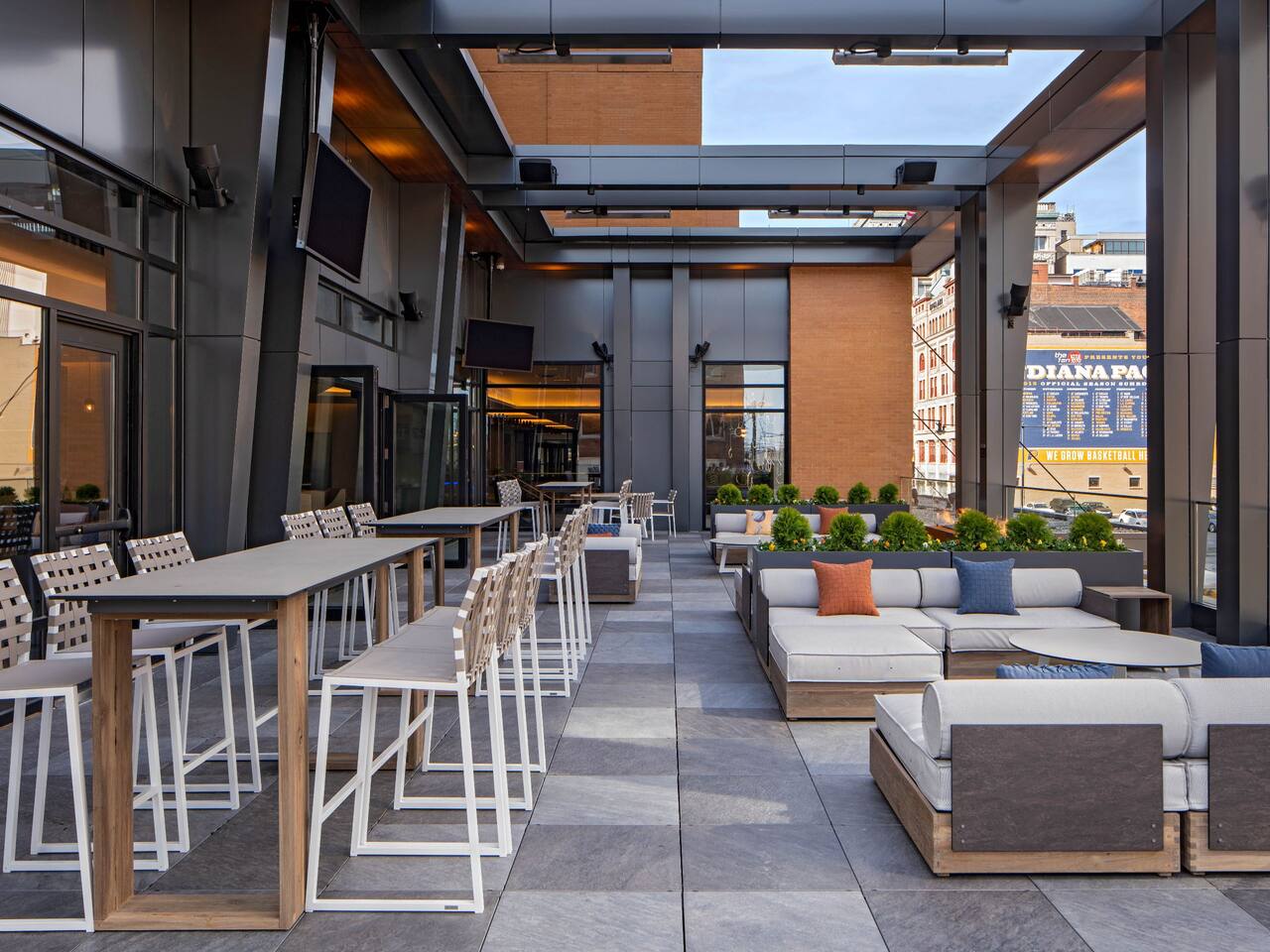 Pivot Balcony