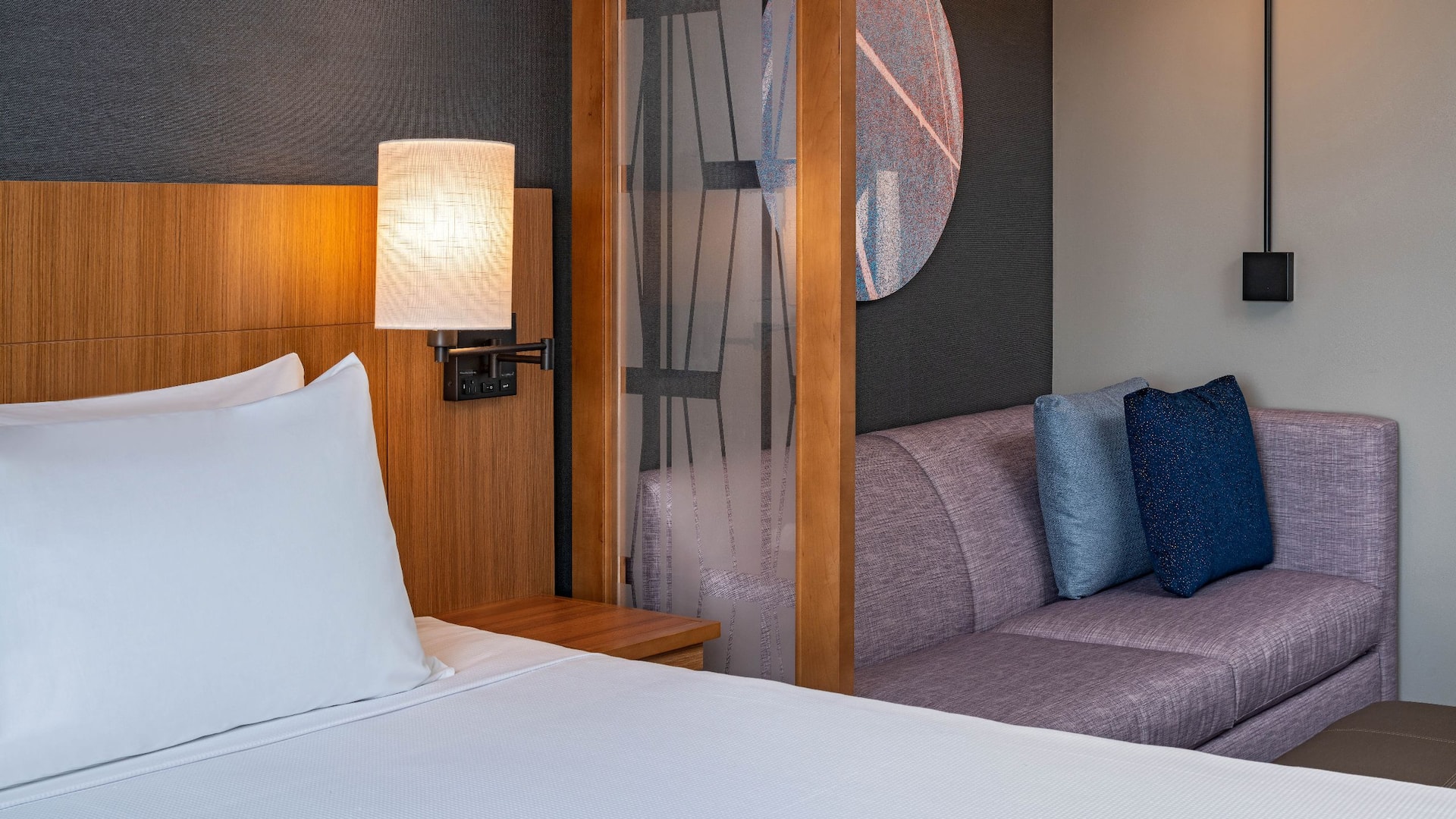 Hyatt Place Indianapolis / Downtown Sofa