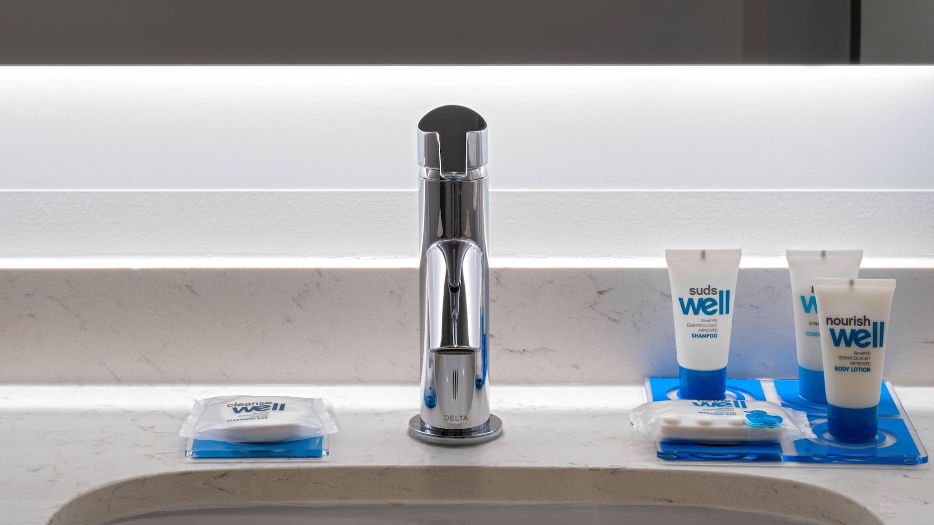 3 of 3 Hyatt House Indianapolis / Downtown Bathroom Amenities