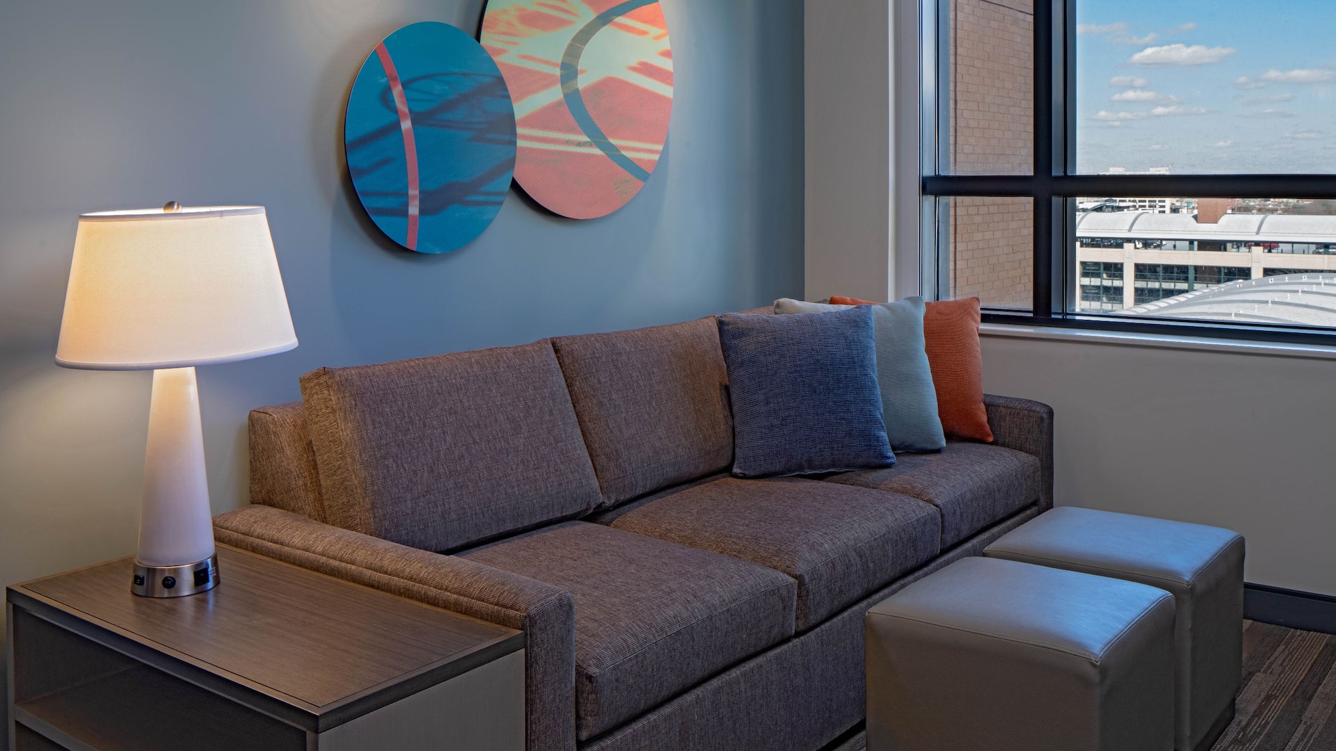 Hyatt House Indianapolis / Downtown King Suite Living Area