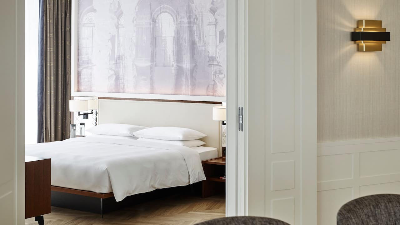 Andaz Vienna Am Belvedere Penthouse Suite Bedroom