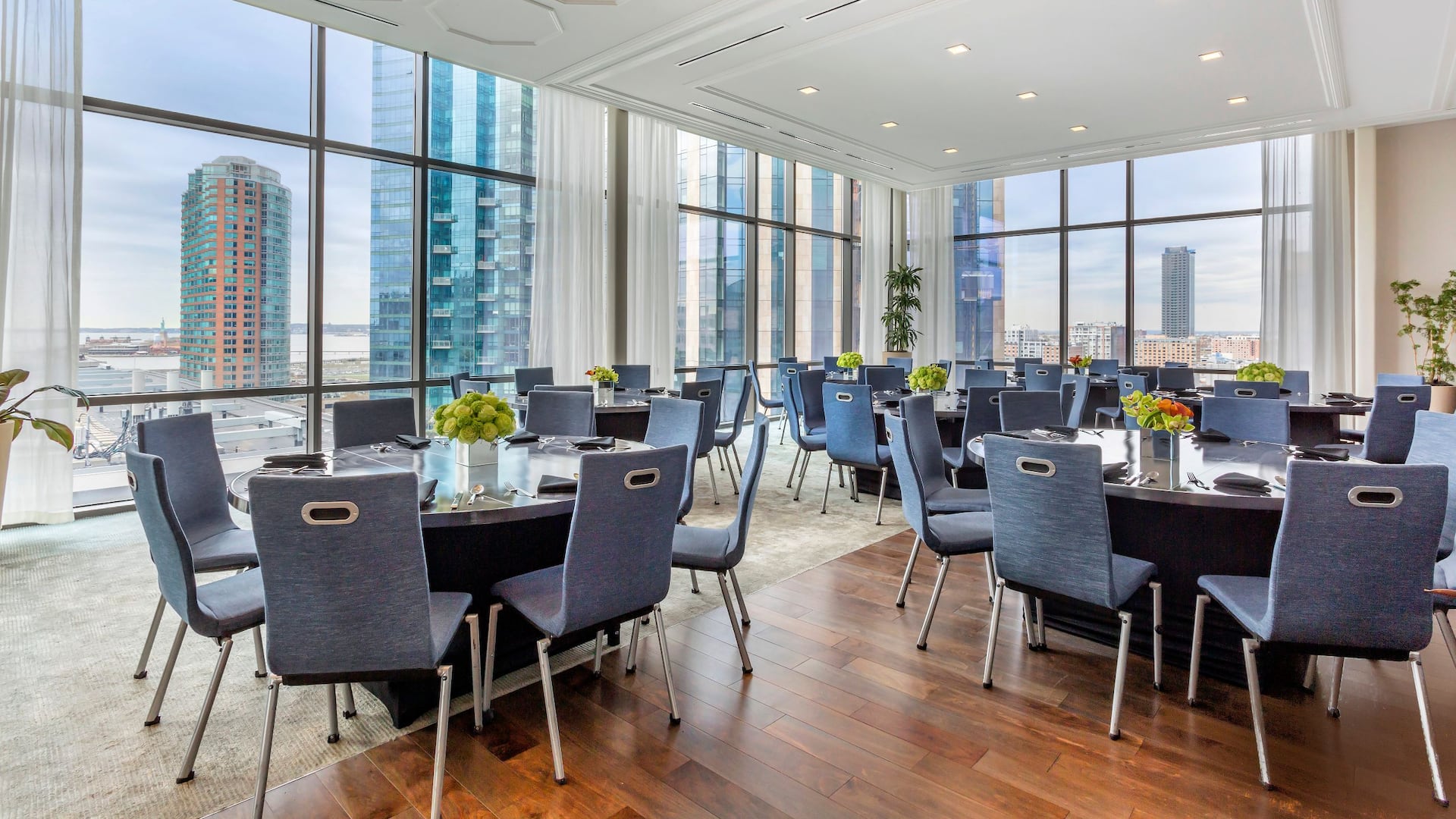 1 of 6 Hyatt House Jersey City Meeting Round Tables