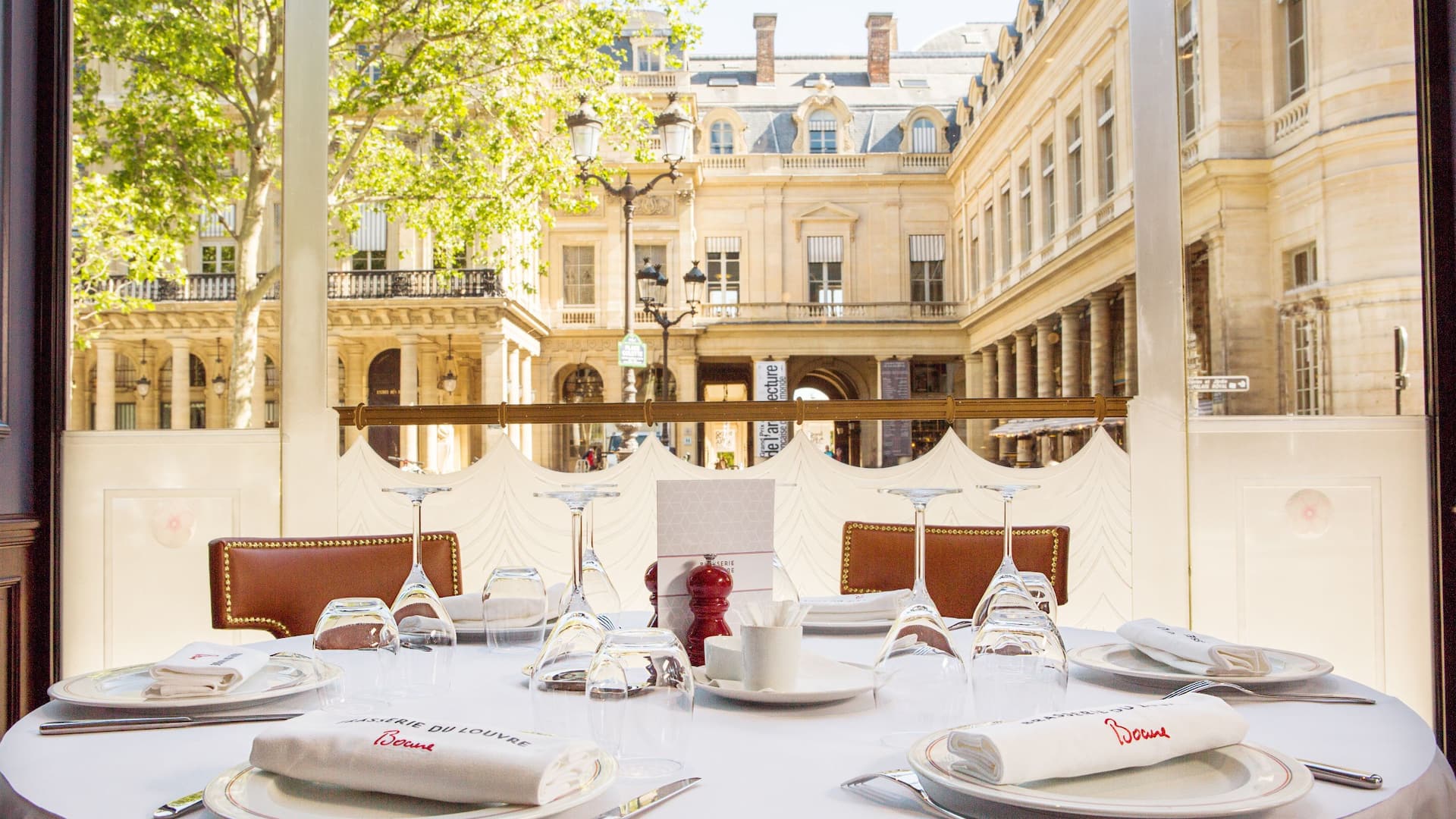 Brasserie Du Louvre Bocuse Table View